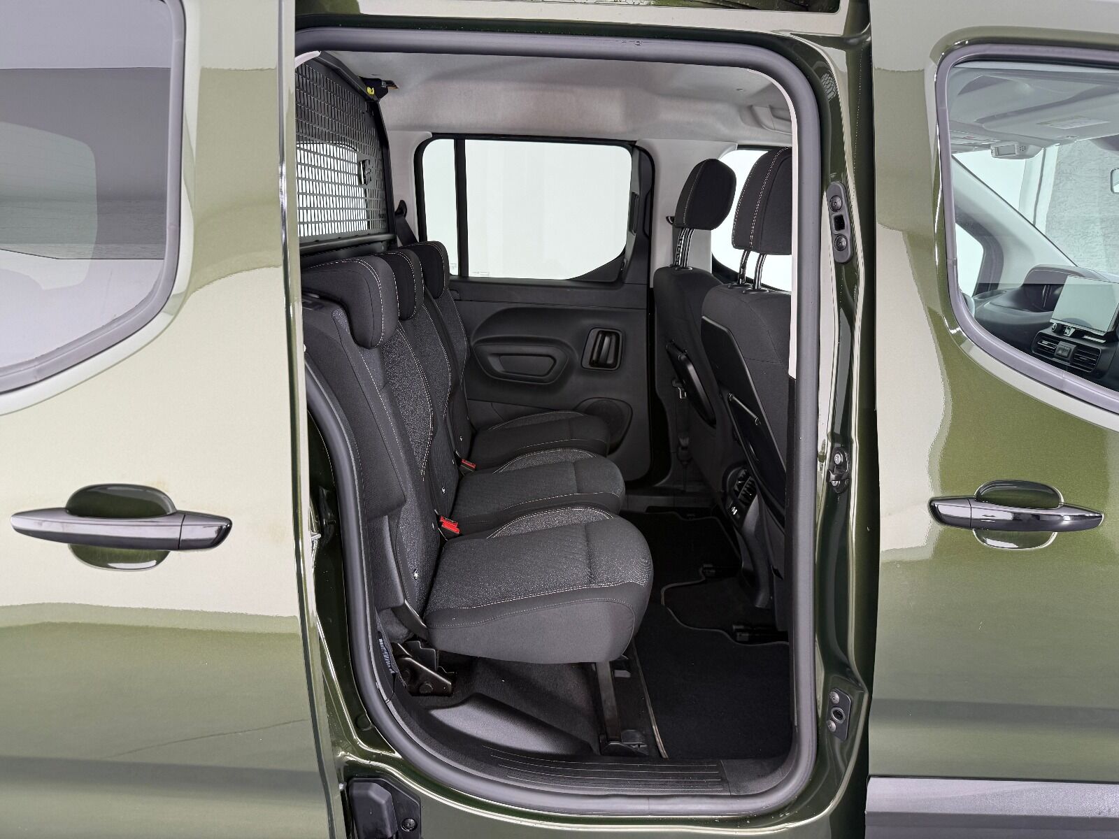Peugeot Rifter 1.5 BlueHDI Allure EAT8 - 2026 - Detay