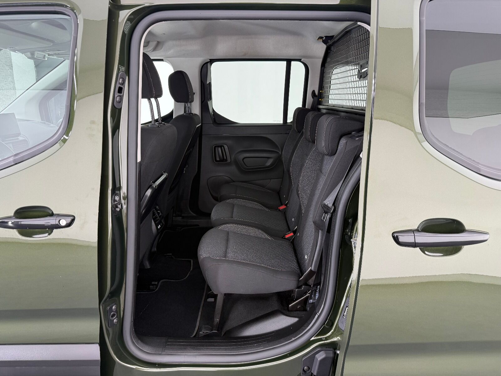 Peugeot Rifter 1.5 BlueHDI Allure EAT8 - 2026 - Detay