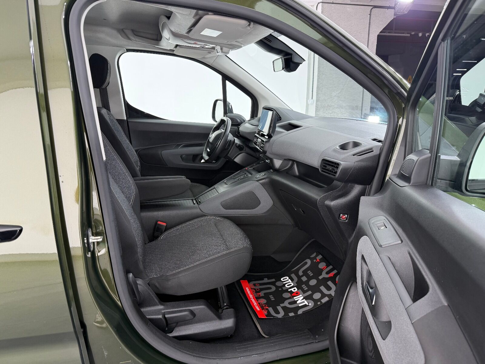 Peugeot Rifter 1.5 BlueHDI Allure EAT8 - 2026 - Detay