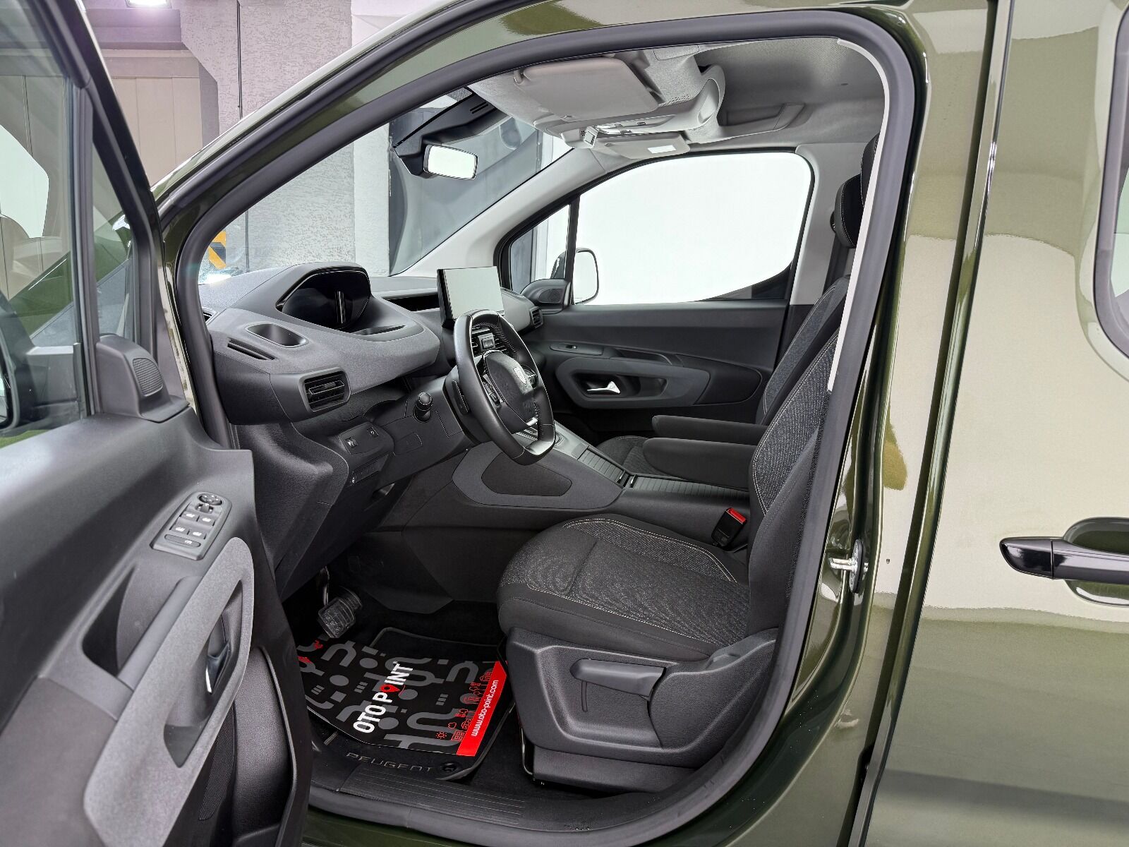 Peugeot Rifter 1.5 BlueHDI Allure EAT8 - 2026 - Detay