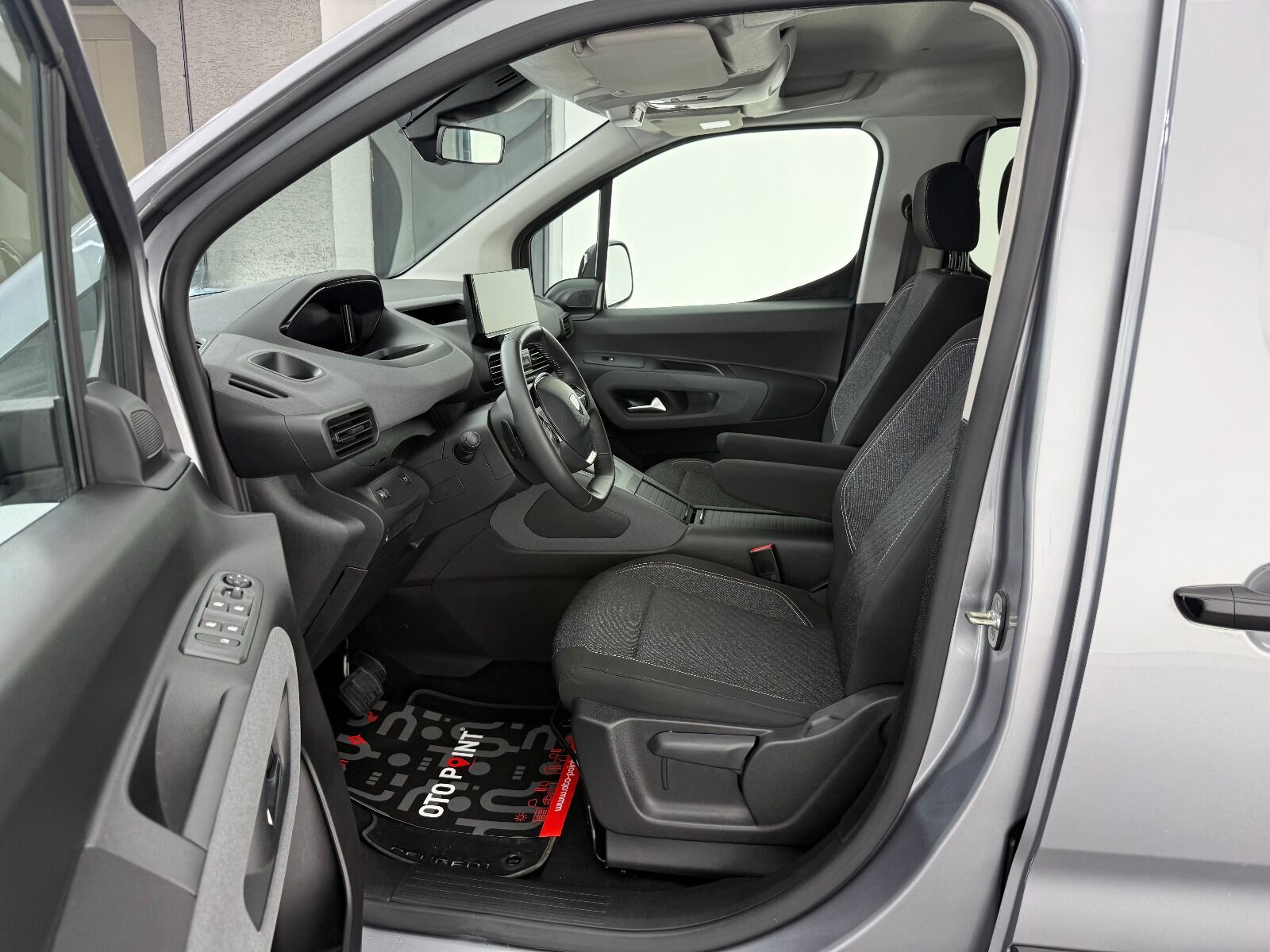 Peugeot Rifter 1.5 BlueHDI Allure EAT8 - 2026 - Detay