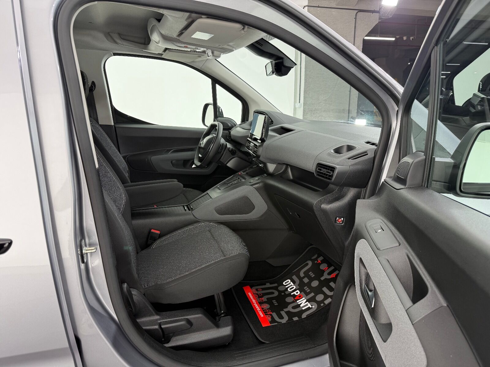 Peugeot Rifter 1.5 BlueHDI Allure EAT8 - 2026 - Detay