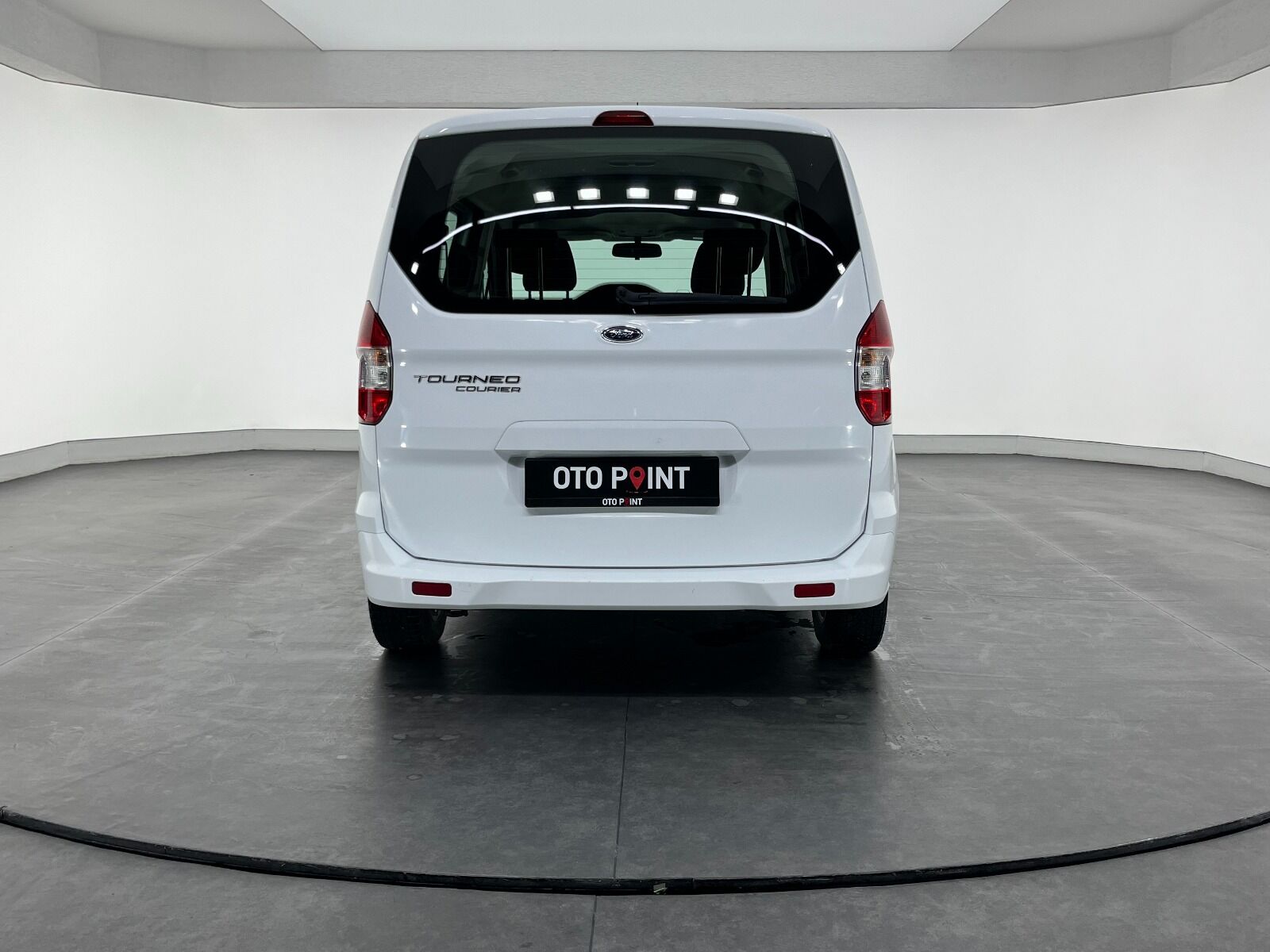 Ford Tourneo Courier 1.5 TDCI Deluxe - 2023 - Detay