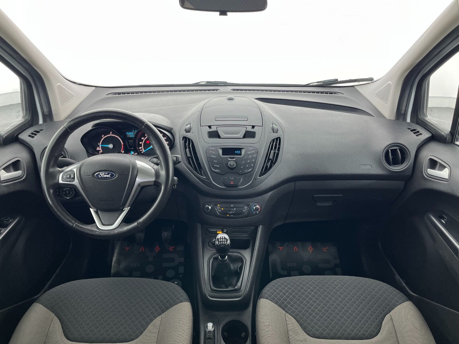 Ford Tourneo Courier 1.5 TDCI Deluxe - 2023 - Detay