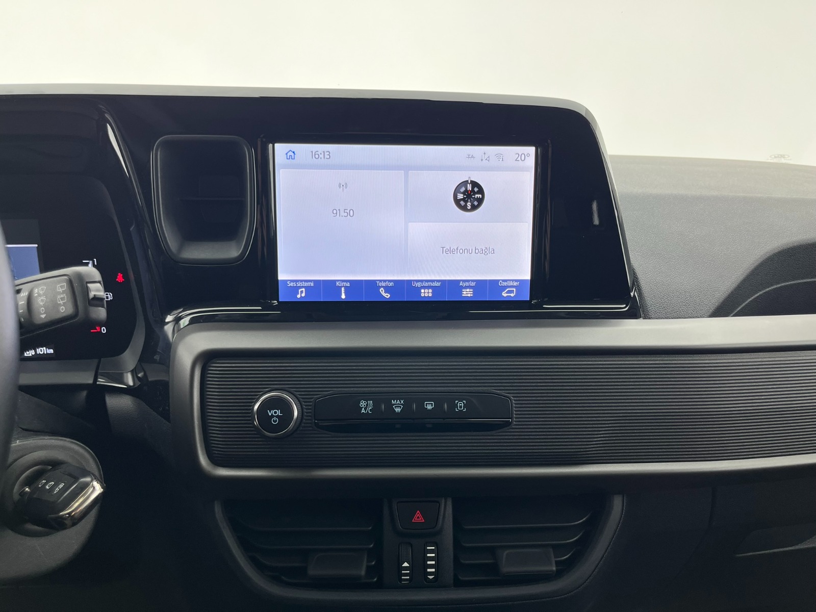 Ford Tourneo Courier Kombi 1.5 EcoBlue Deluxe - 2025 - Detay