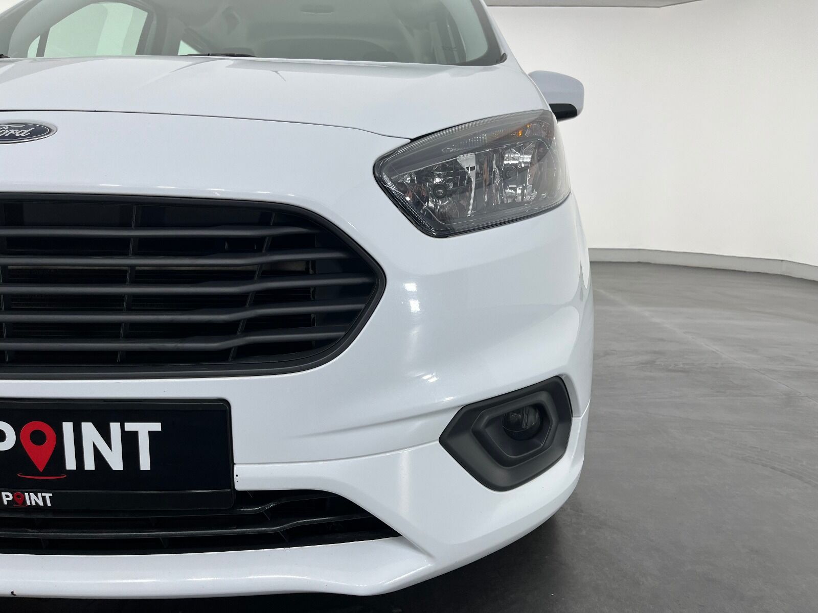 Ford Tourneo Courier 1.5 TDCI Deluxe - 2023 - Detay