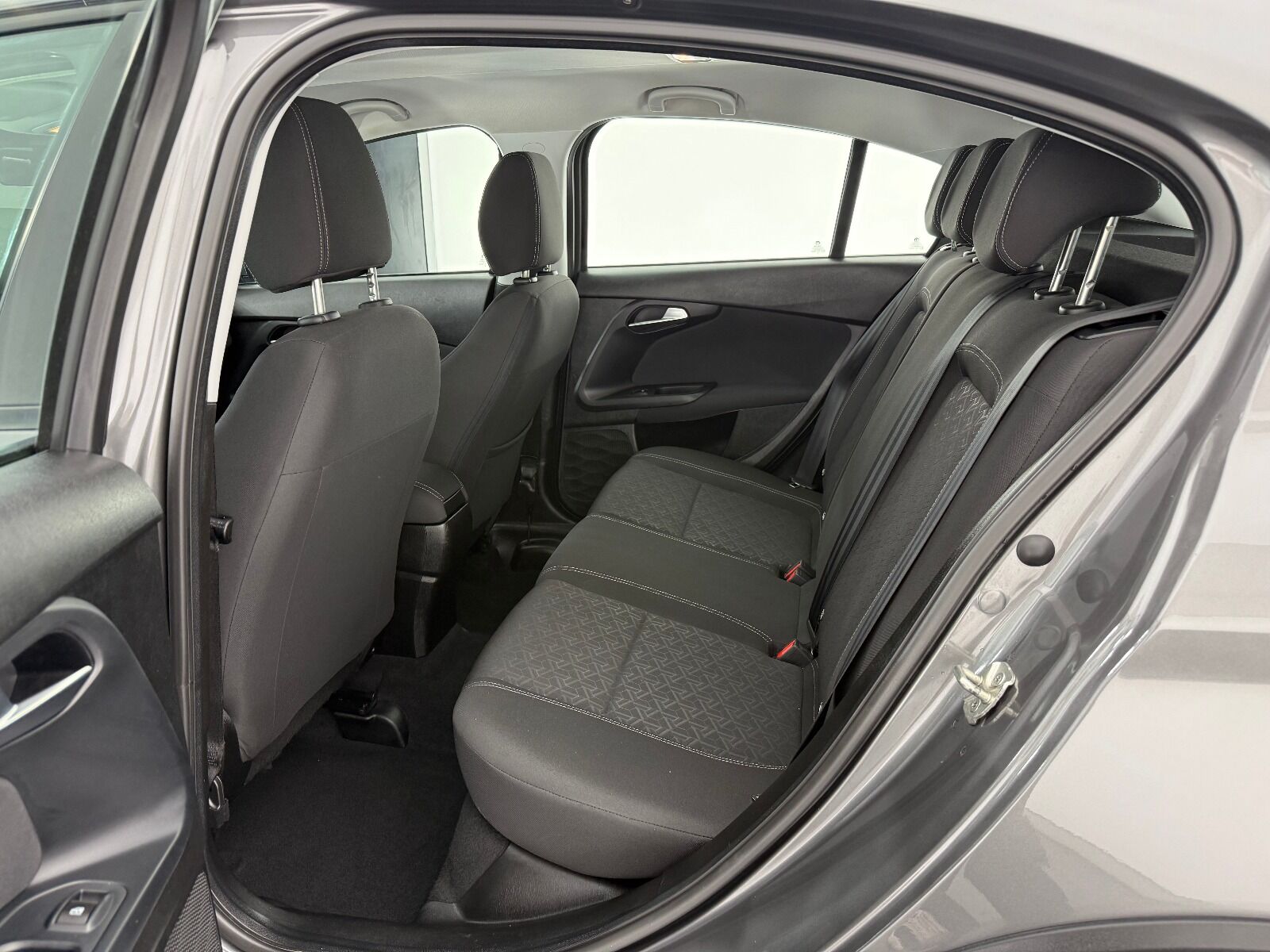 Fiat Egea Cross 1.6 Multijet Urban TRCTN+ GSR DCT - 2025 - Detay