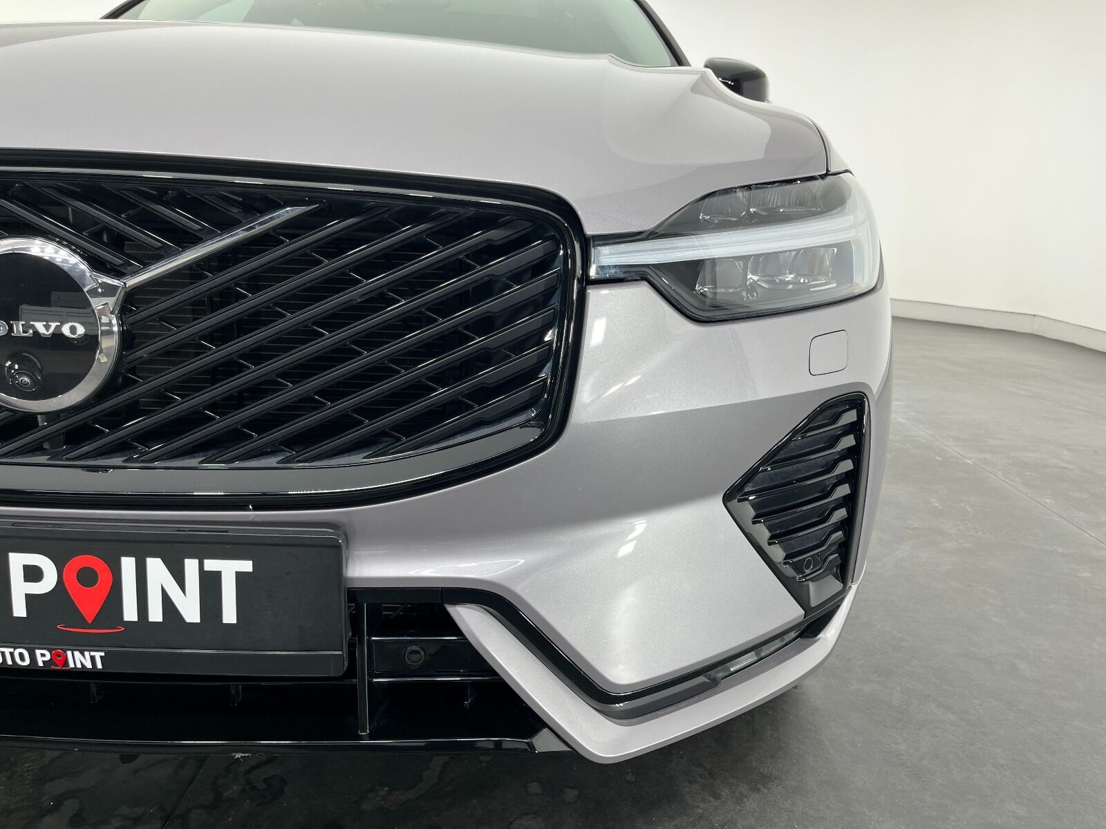 Volvo XC60 2.0 B5 Mild Hybrid Plus Dark AWD - 2025 - Detay