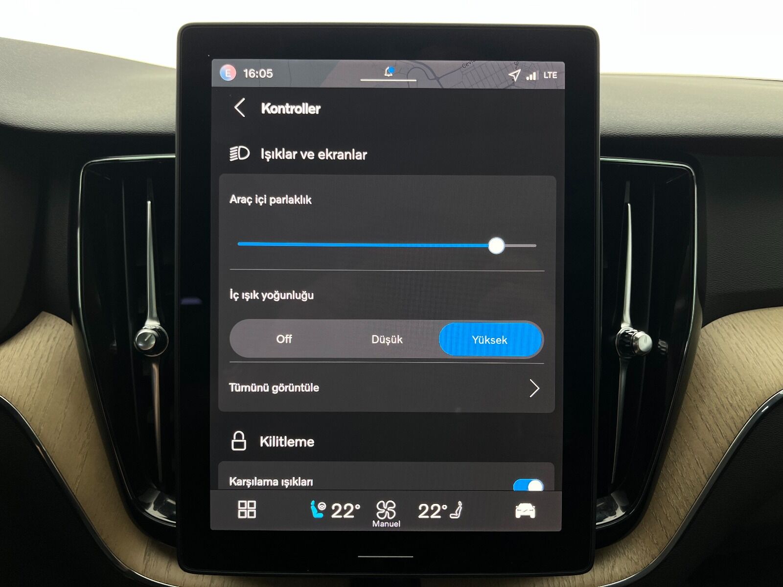 Volvo XC60 2.0 B5 Mild Hybrid Plus Dark AWD - 2025 - Detay