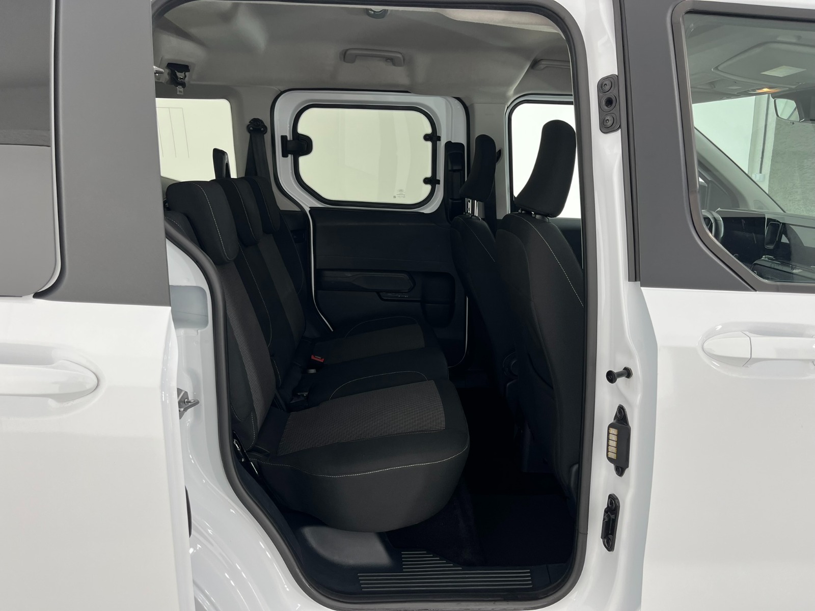 Ford Tourneo Courier Kombi 1.5 EcoBlue Deluxe - 2024 - Detay