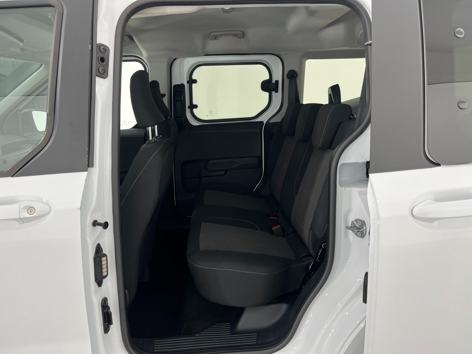 Ford Tourneo Courier Kombi 1.5 EcoBlue Deluxe - 2024 - Detay