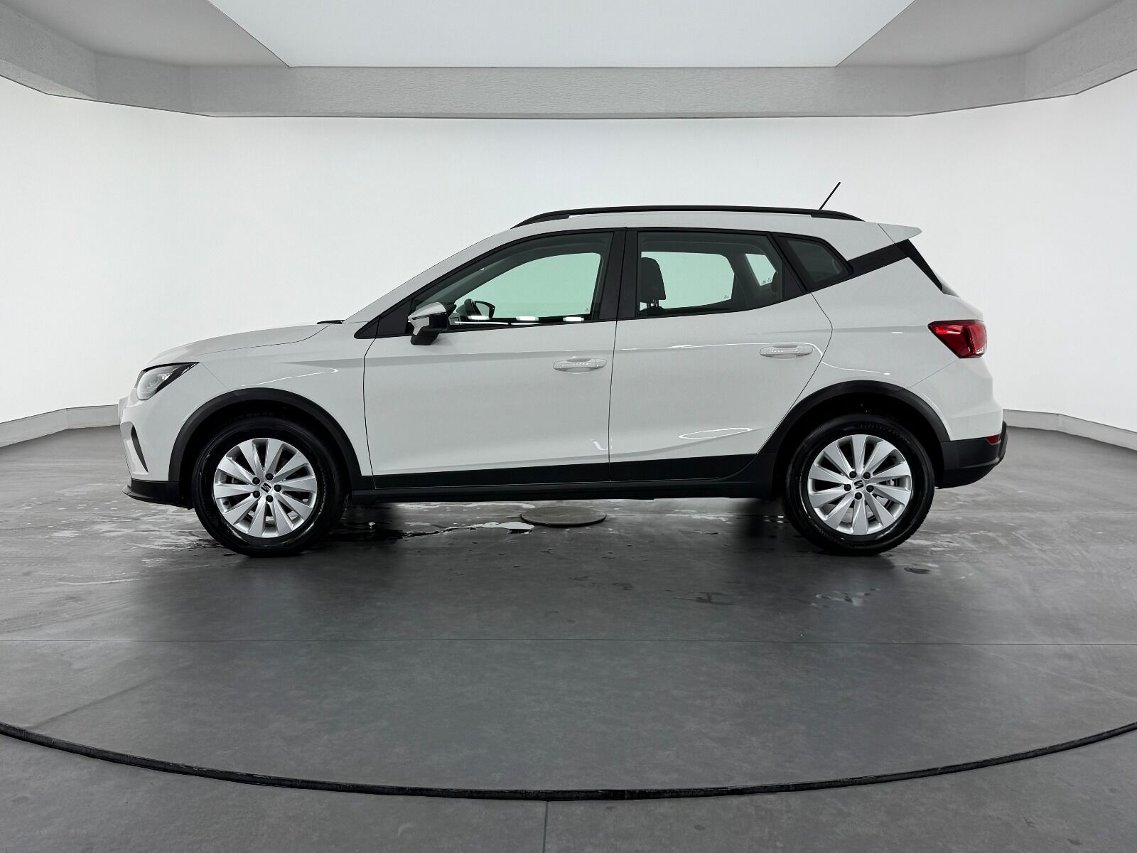 Seat Arona 1.0 EcoTSI Style - 2024 - Detay