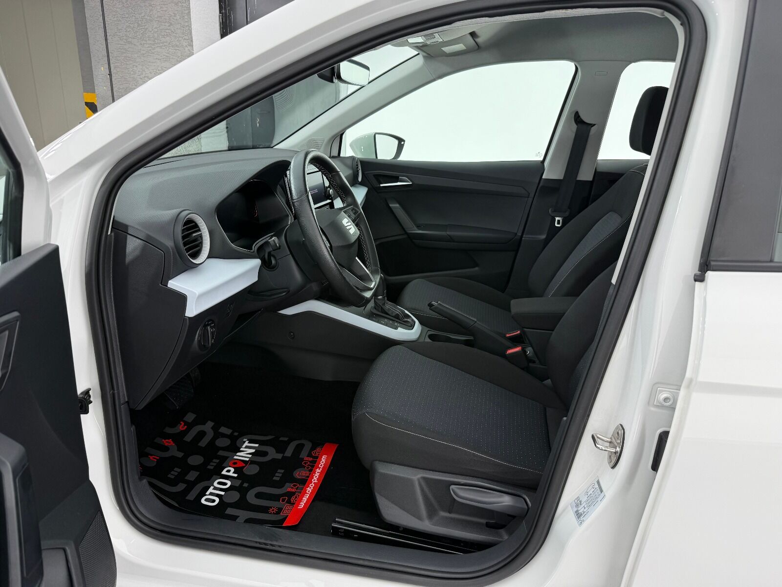 Seat Arona 1.0 EcoTSI Style - 2024 - Detay
