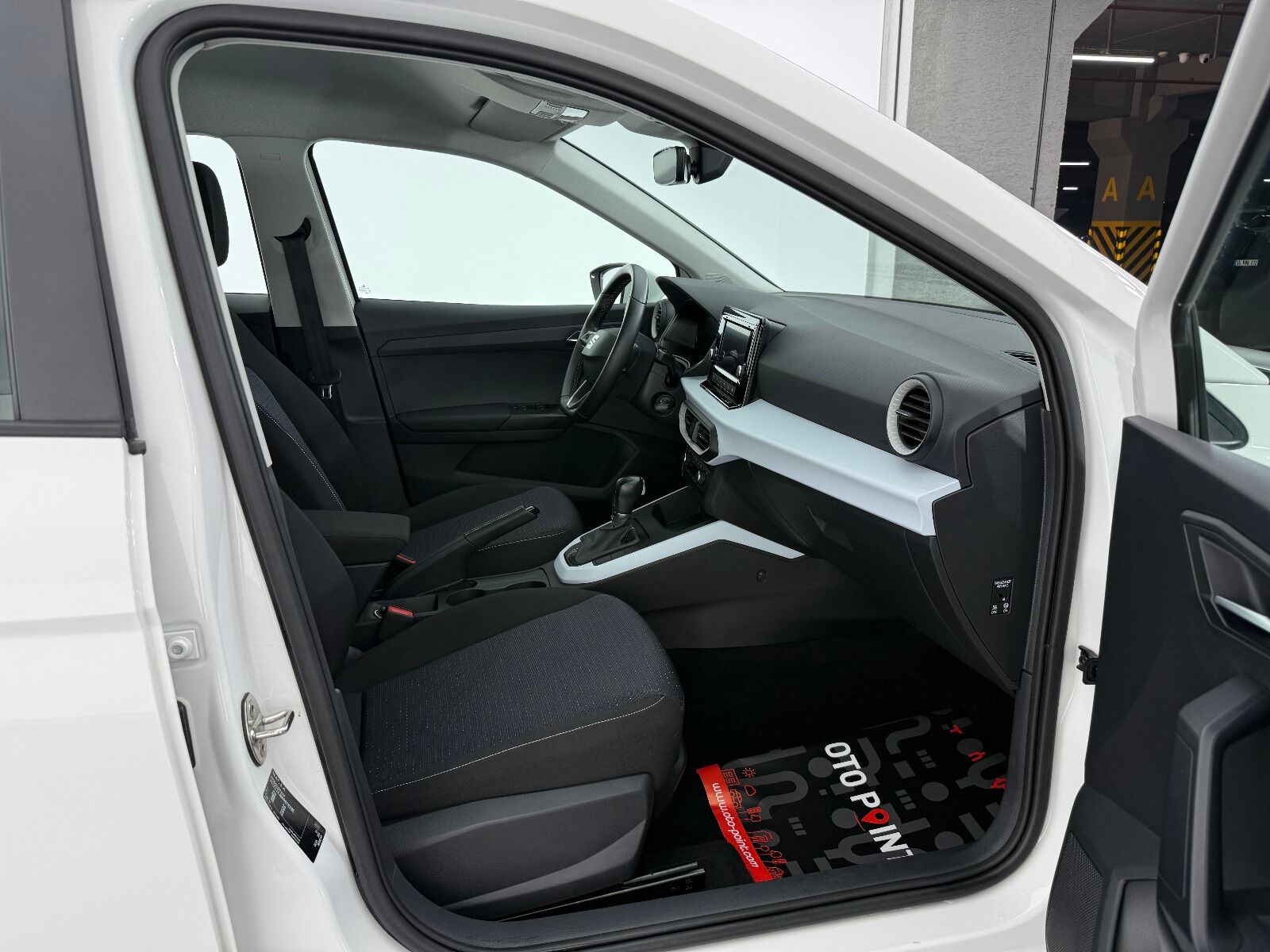Seat Arona 1.0 EcoTSI Style - 2024 - Detay