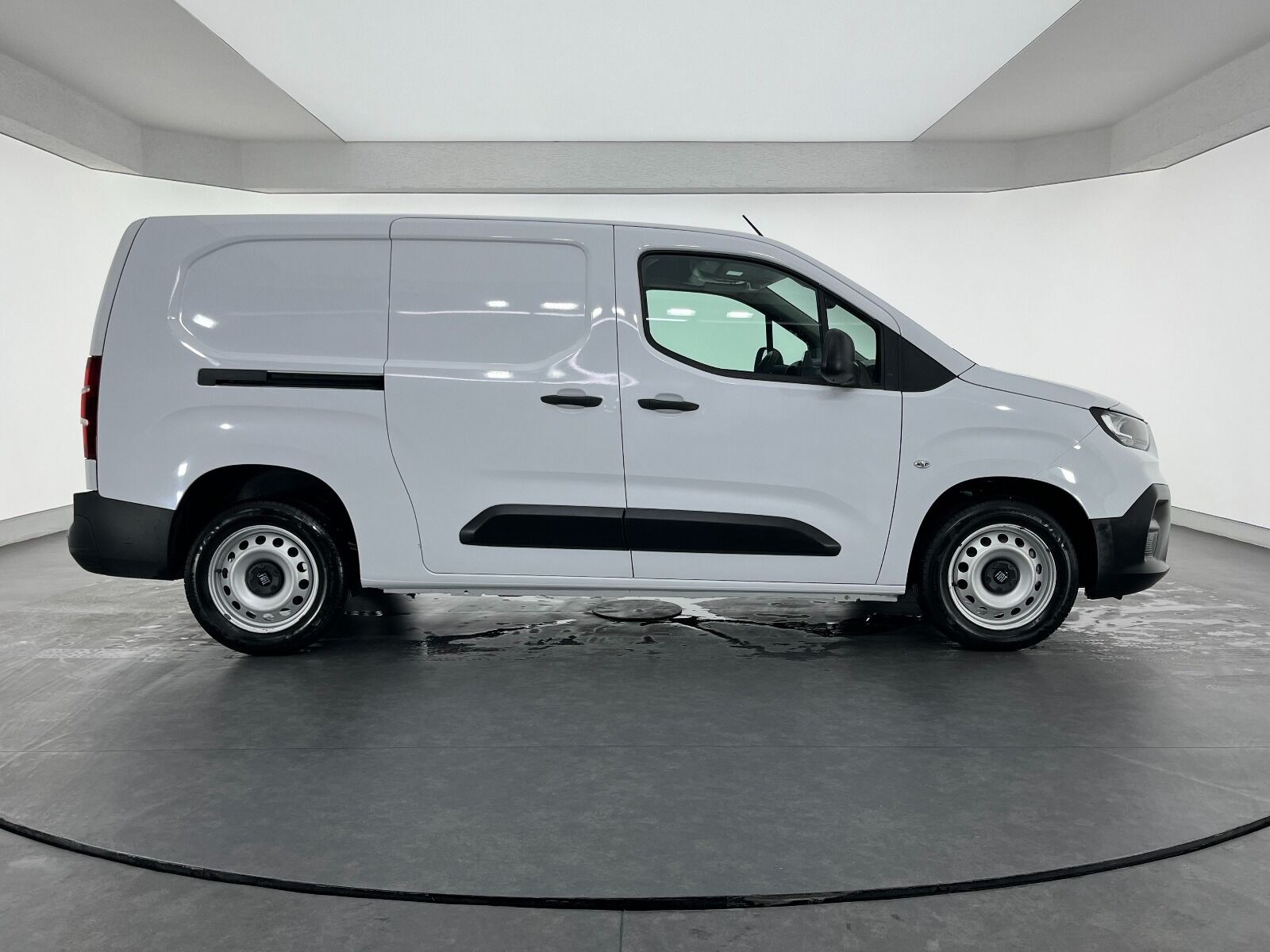 Fiat Doblo Cargo 1.5 BlueHDİ Maxi - 2024 - Detay