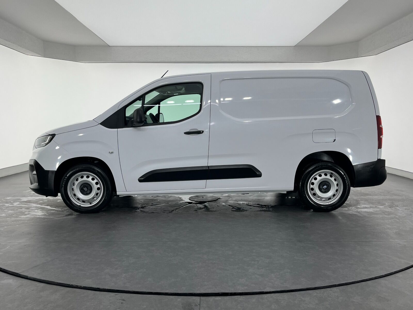 Fiat Doblo Cargo 1.5 BlueHDİ Maxi - 2024 - Detay