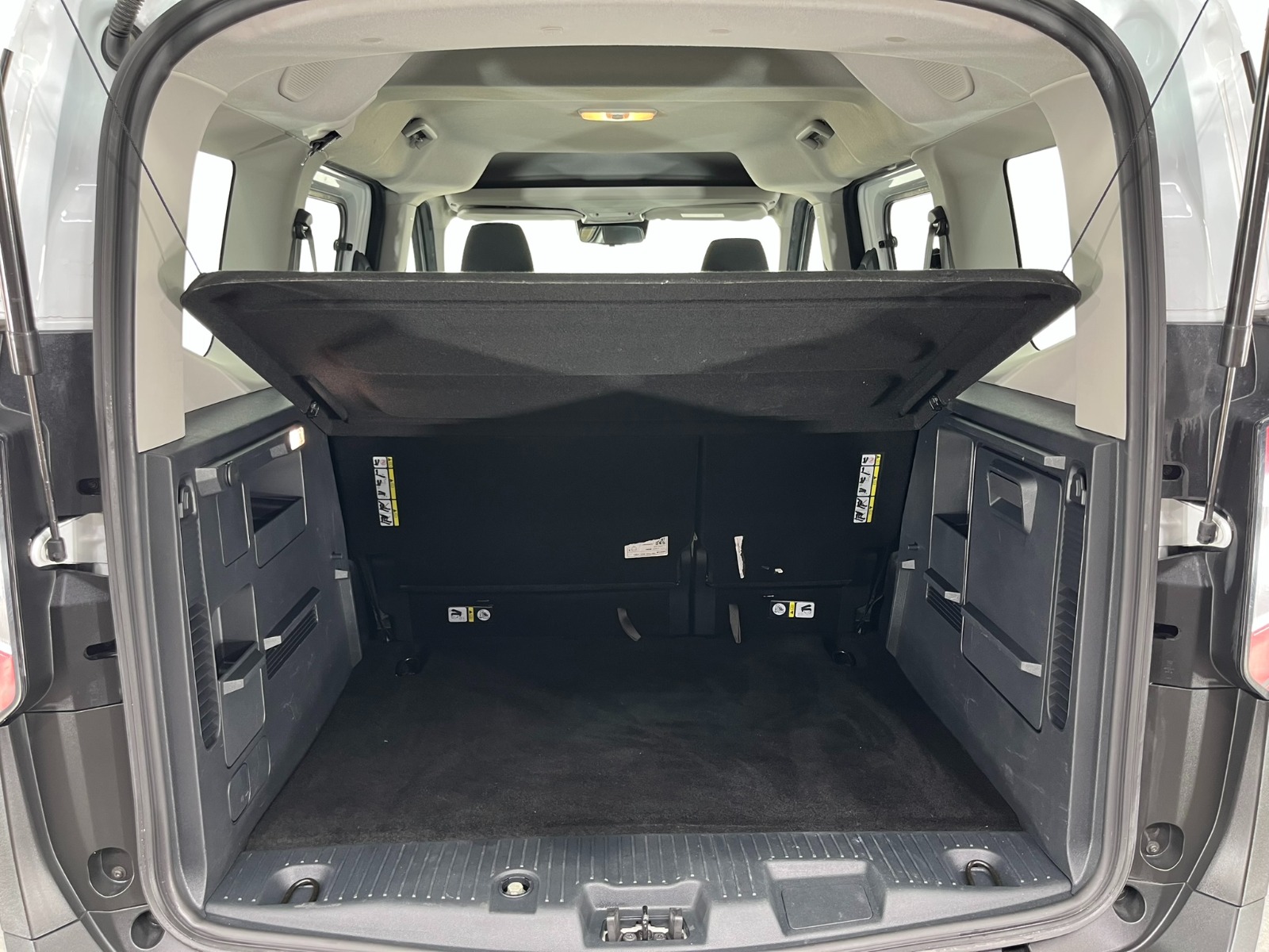 Ford Tourneo Courier Kombi 1.5 EcoBlue Deluxe - 2024 - Detay