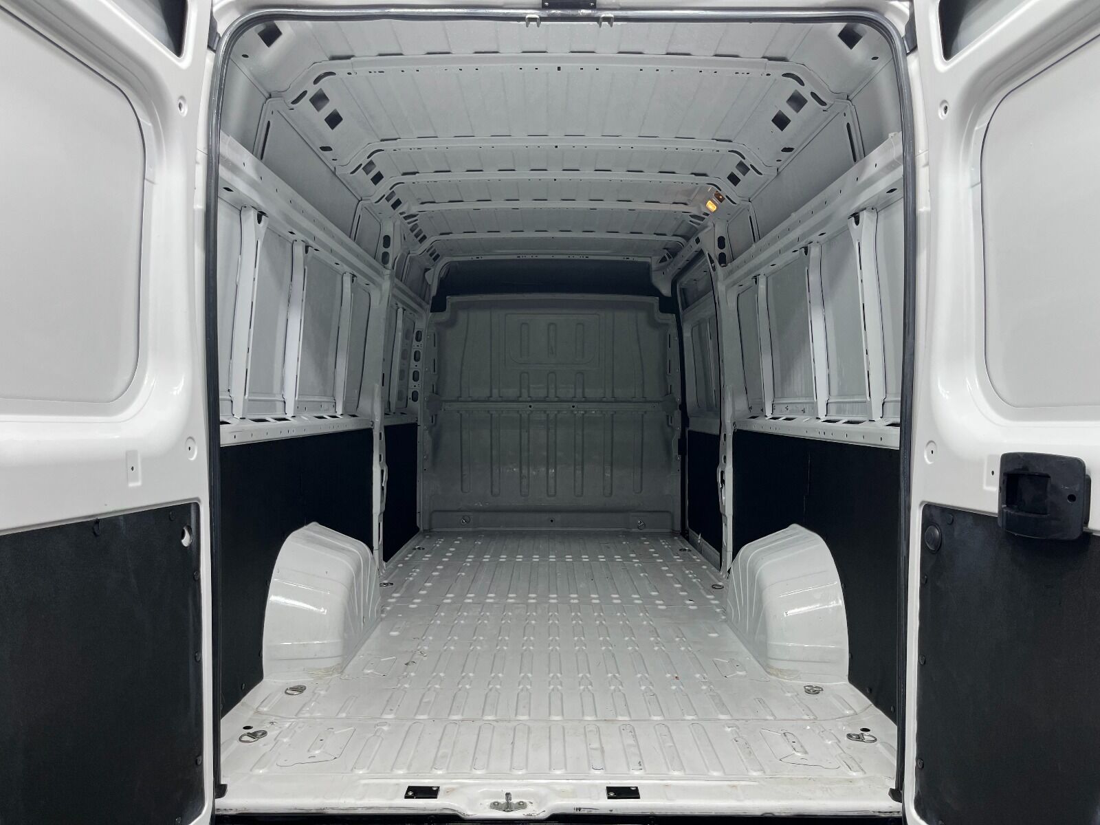 Fiat Ducato 2.2 MultiJet Maxi 15m3 S2 - 2025 - Detay