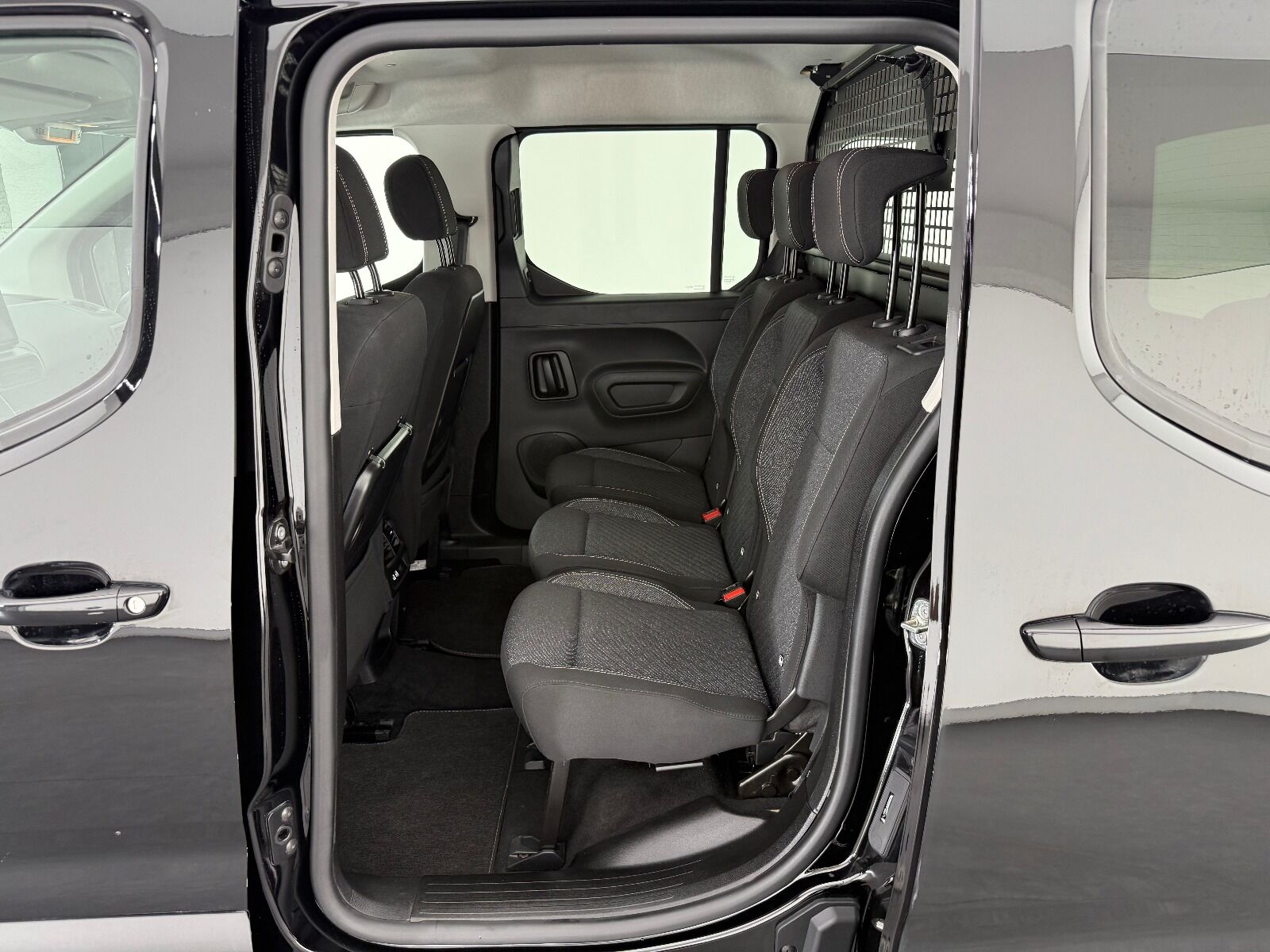 Peugeot Rifter 1.5 BlueHDI Allure EAT8 - 2026 - Detay