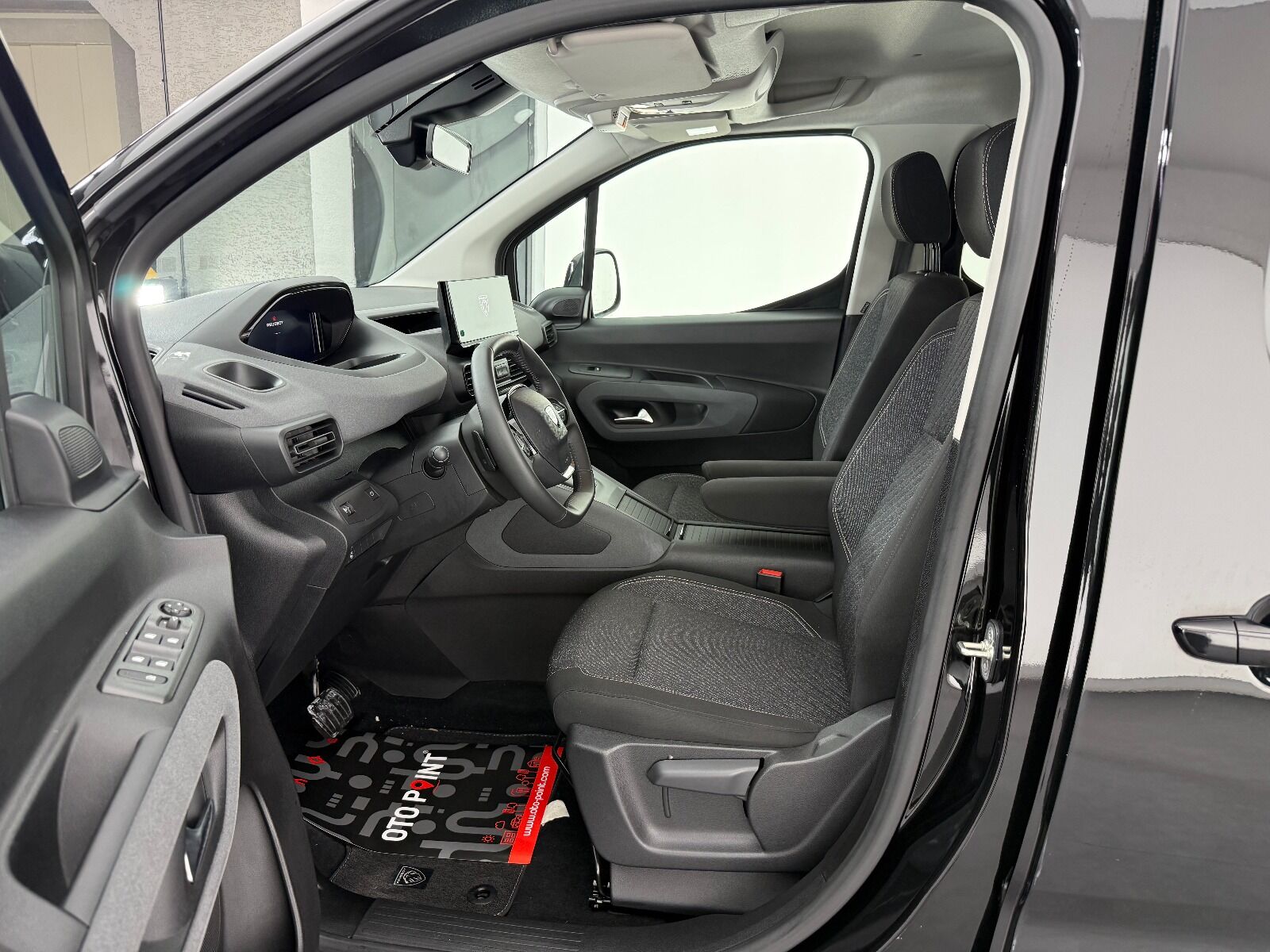 Peugeot Rifter 1.5 BlueHDI Allure EAT8 - 2026 - Detay