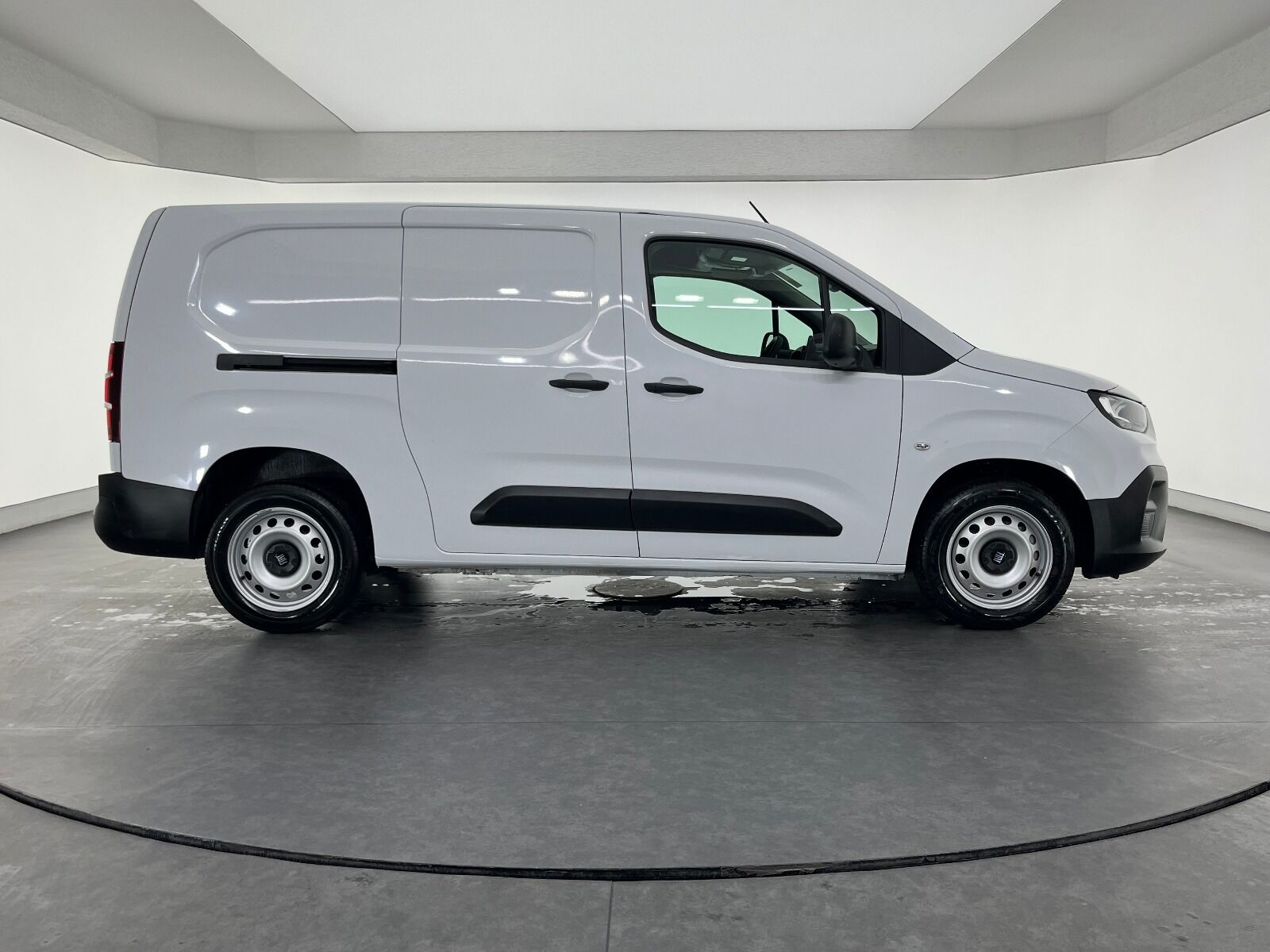 Fiat Doblo Cargo 1.5 BlueHDİ Maxi - 2025 - Detay