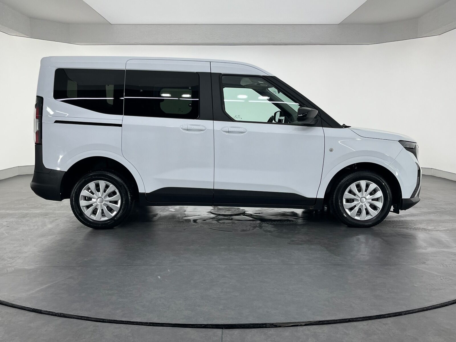Ford Tourneo Courier Kombi 1.5 EcoBlue Deluxe - 2025 - Detay