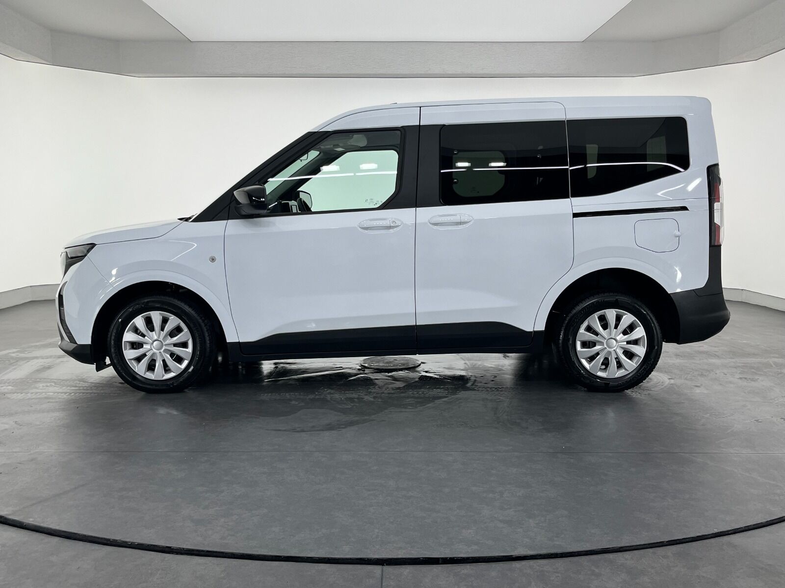Ford Tourneo Courier Kombi 1.5 EcoBlue Deluxe - 2025 - Detay
