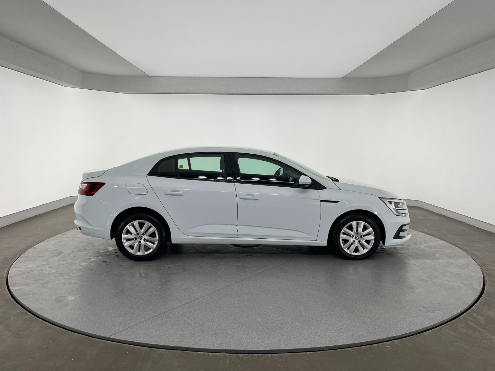 Renault Megane Sedan 1.3 TCe Joy EDC - 2022 - Detay