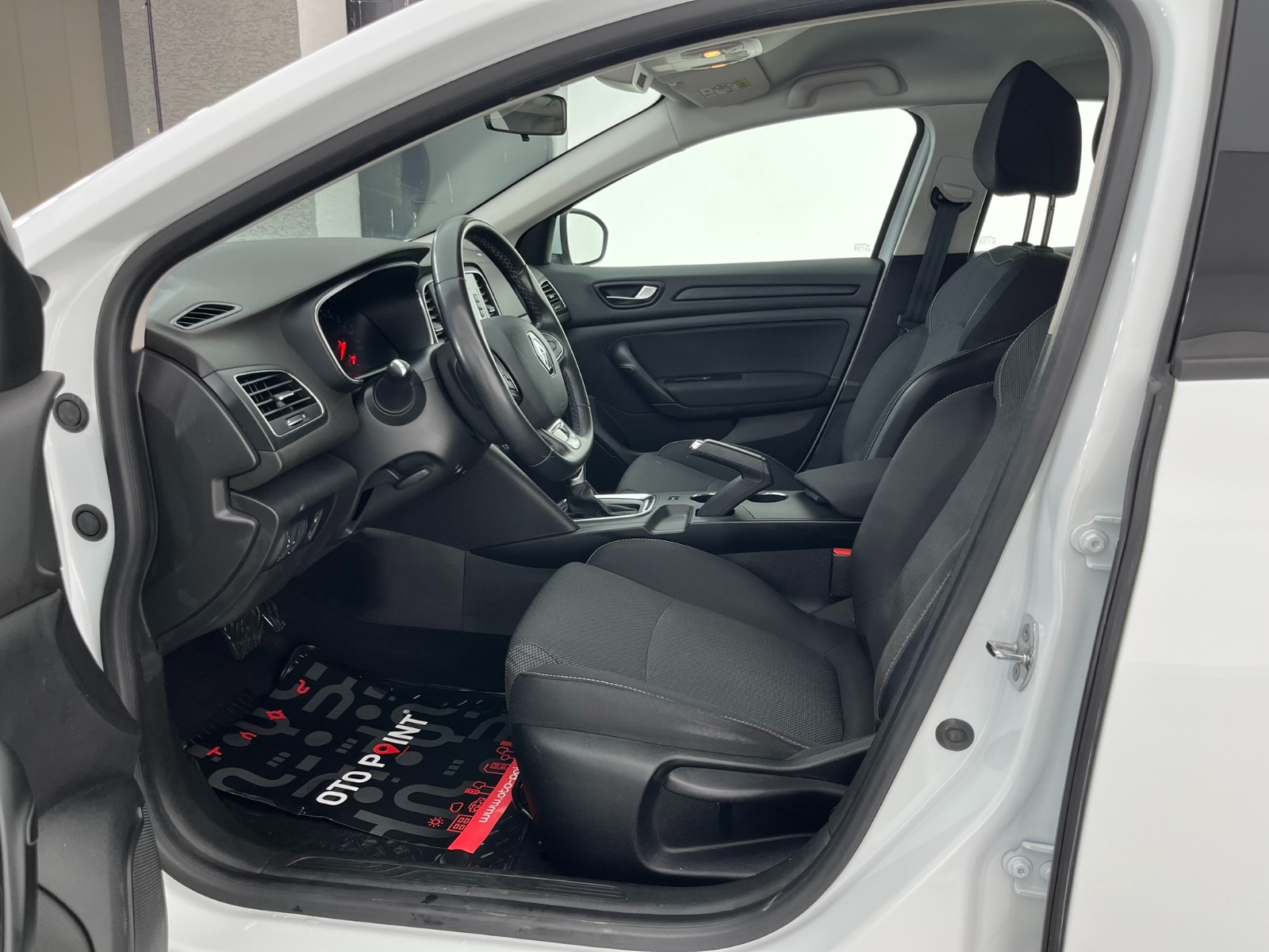 Renault Megane Sedan 1.3 TCe Joy EDC - 2022 - Detay