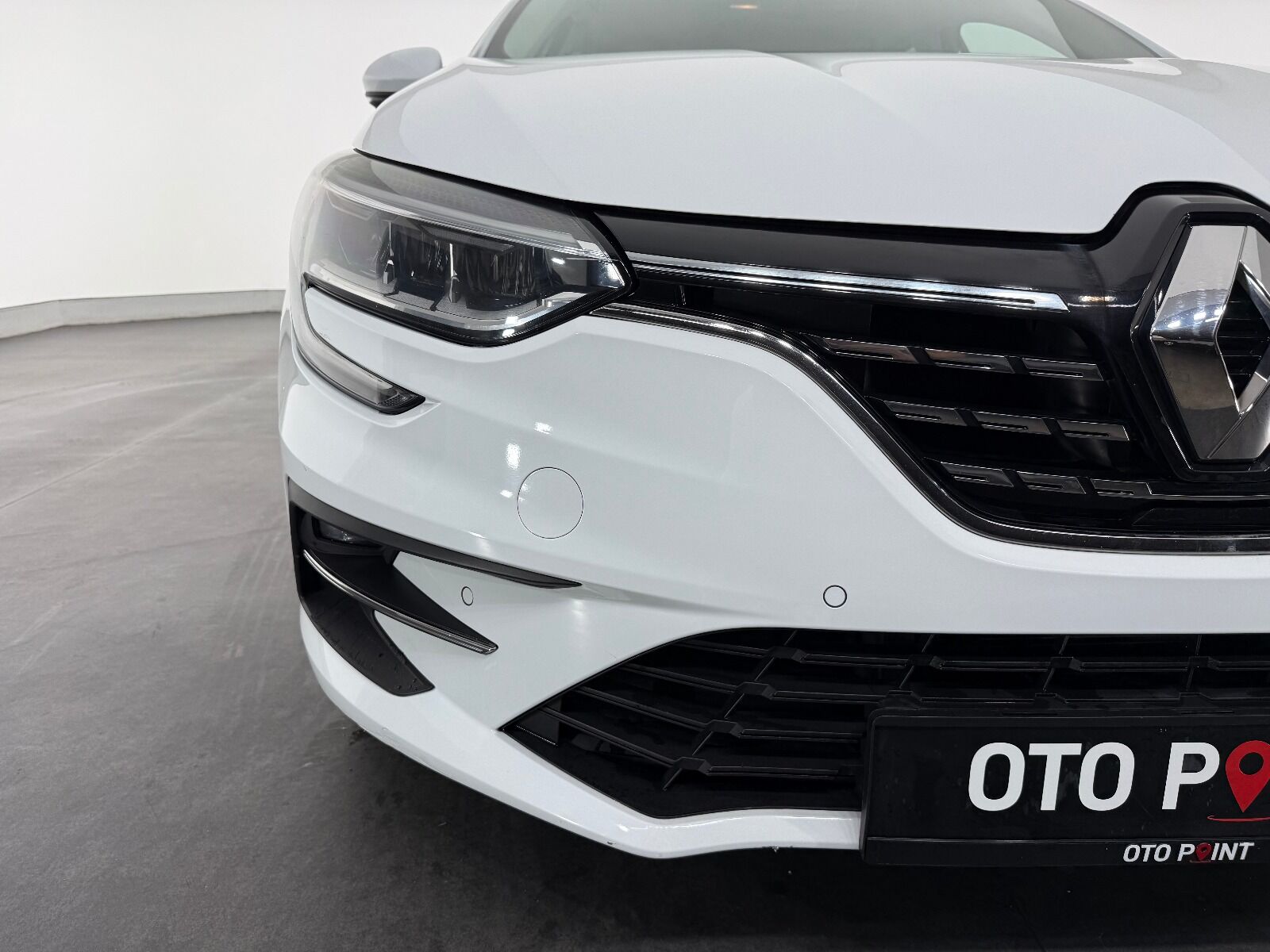 Renault Megane Sedan 1.3 TCe Icon EDC - 2025 - Detay