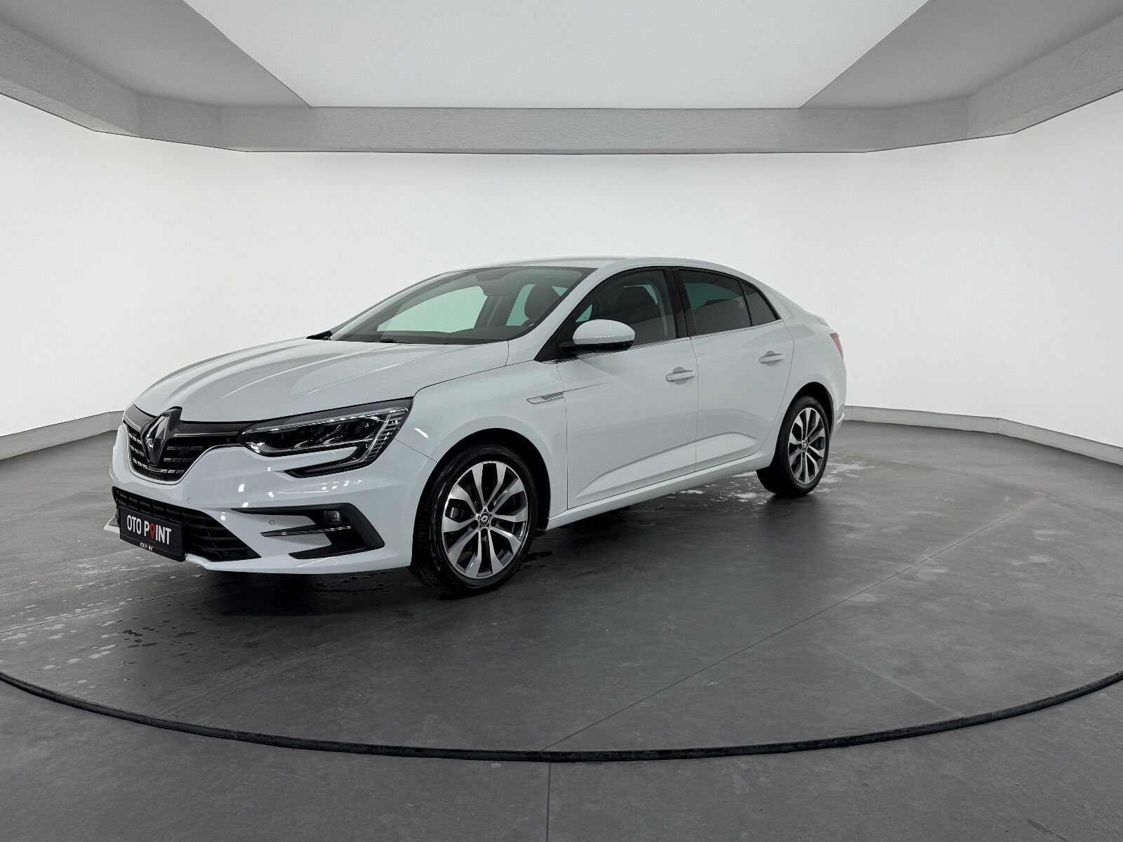 Renault Megane Sedan 1.3 TCe Icon EDC - 2025 - Detay