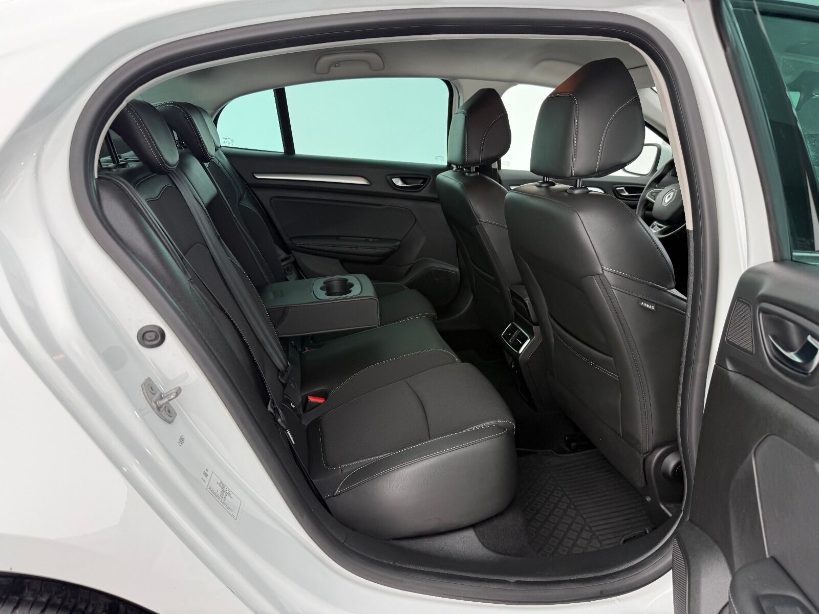 Renault Megane Sedan 1.3 TCe Icon EDC - 2025 - Detay