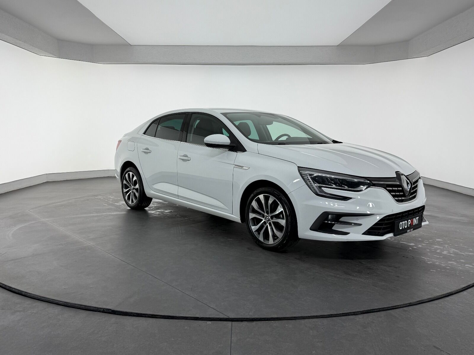 Renault Megane Sedan 1.3 TCe Icon EDC - 2025 - Detay