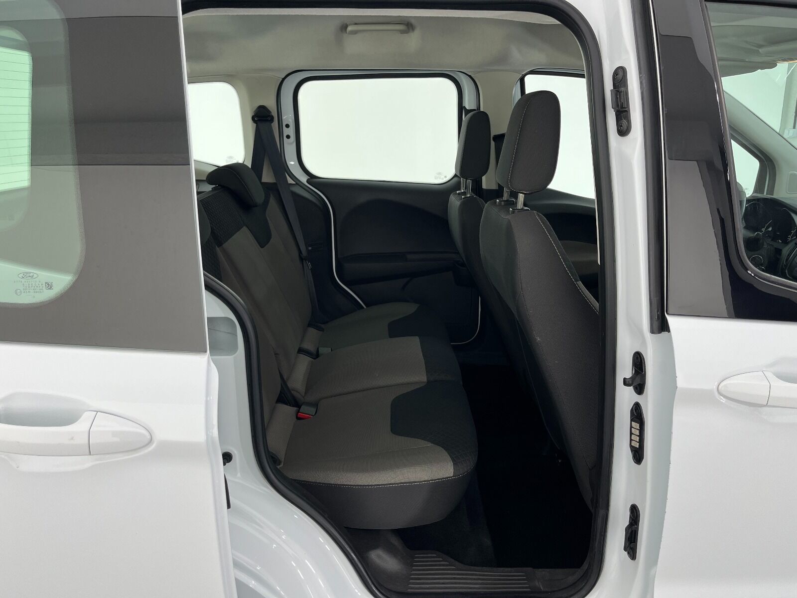 Ford Tourneo Courier Kombi 1.5 TDCI Deluxe - 2023 - Detay