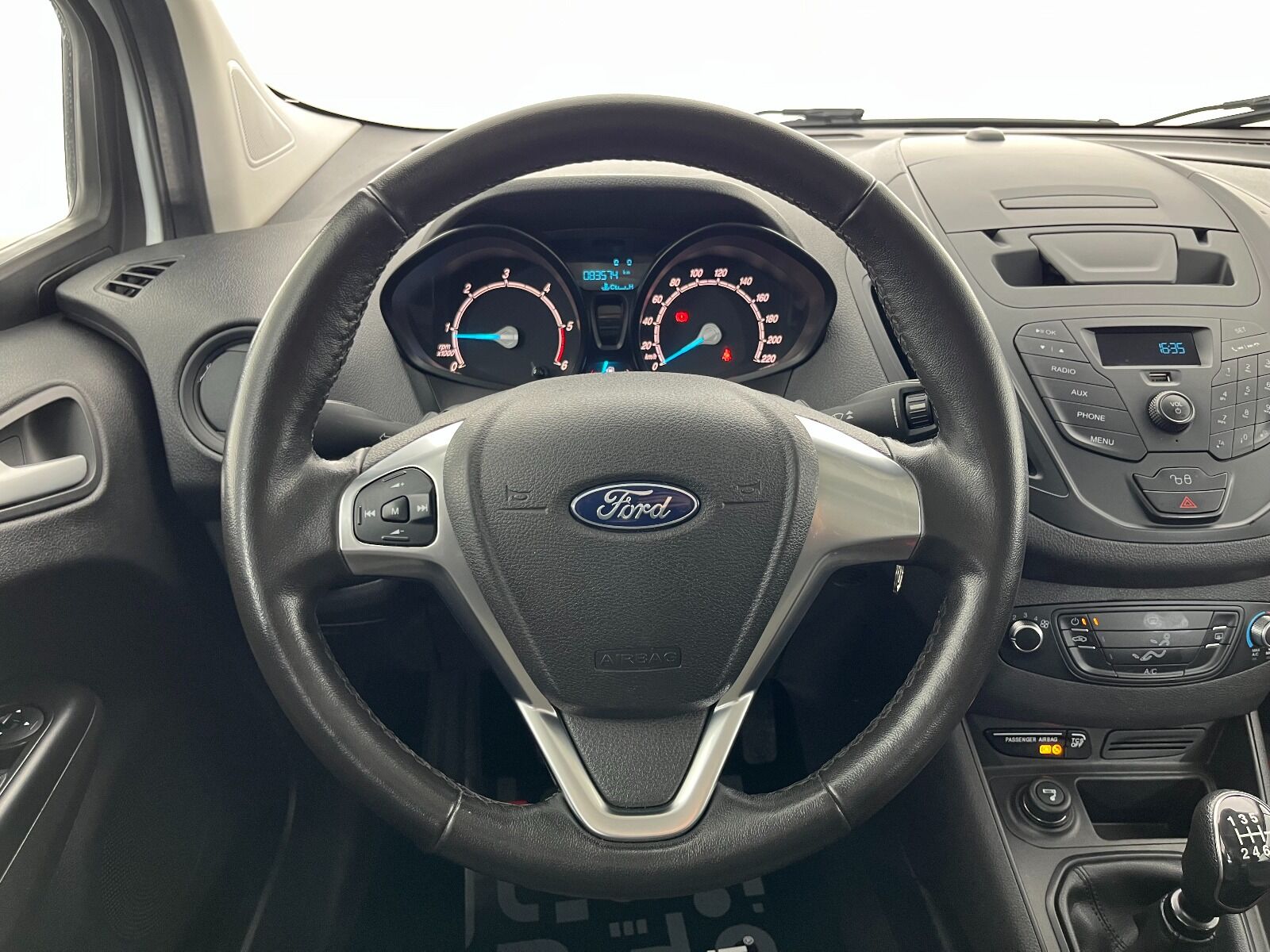 Ford Tourneo Courier Kombi 1.5 TDCI Deluxe - 2023 - Detay