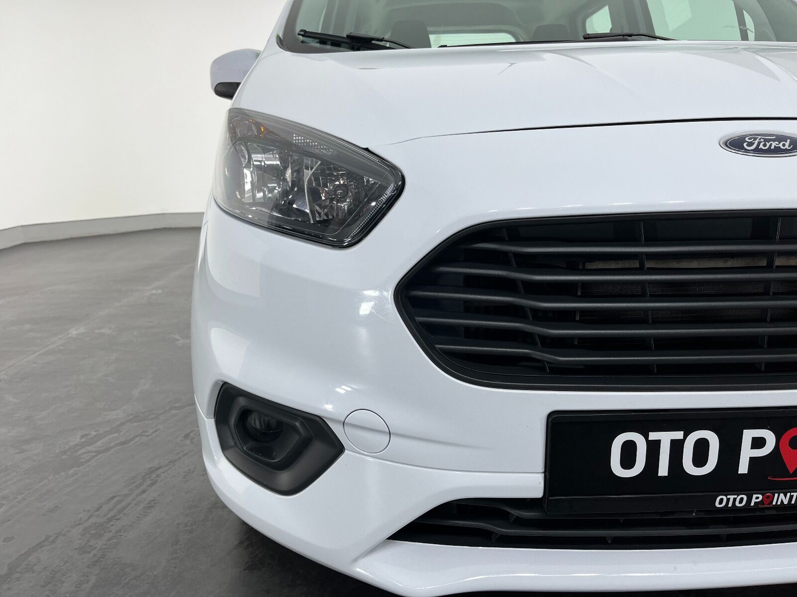 Ford Tourneo Courier Kombi 1.5 TDCI Deluxe - 2023 - Detay