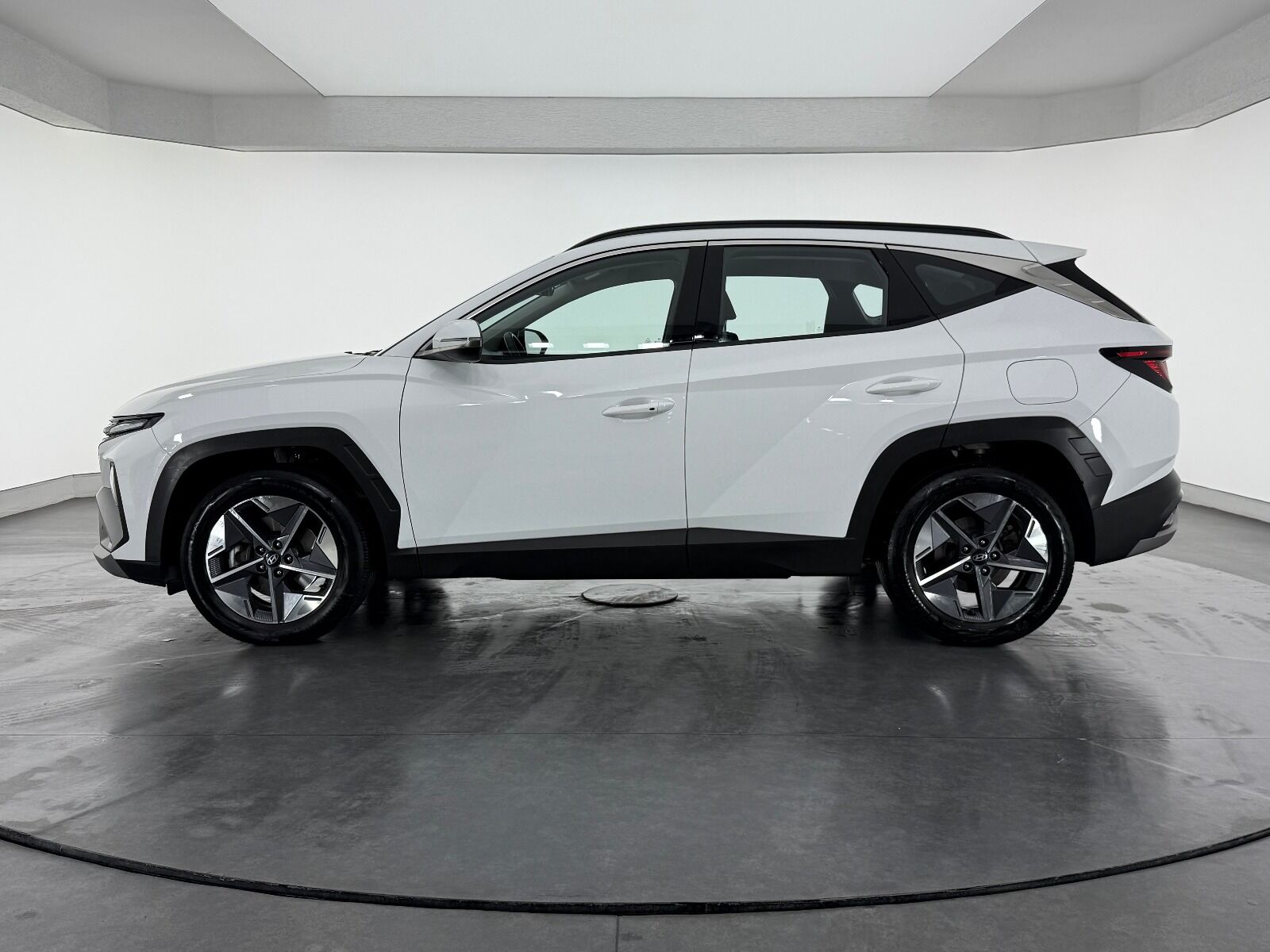 Hyundai Tucson 1.6 T-GDI 4x2 Comfort DCT - 2025 - Detay