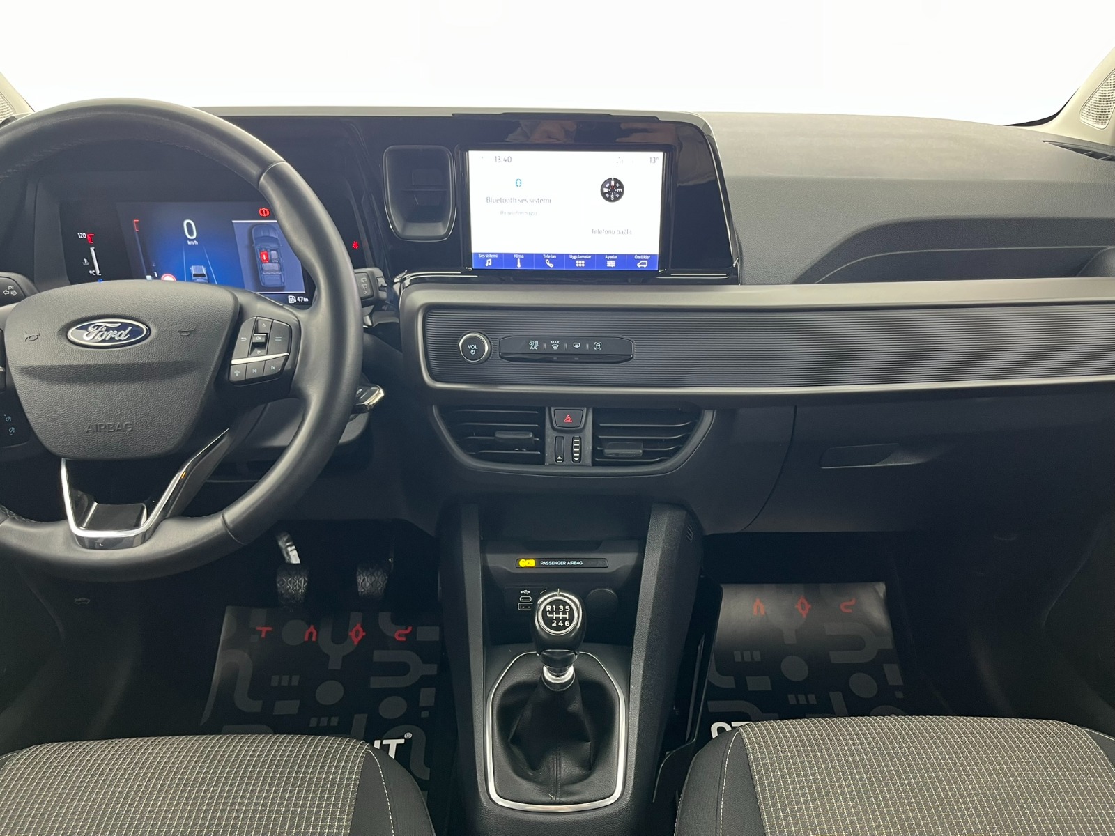 Ford Tourneo Courier Kombi 1.5 EcoBlue Deluxe - 2024 - Detay