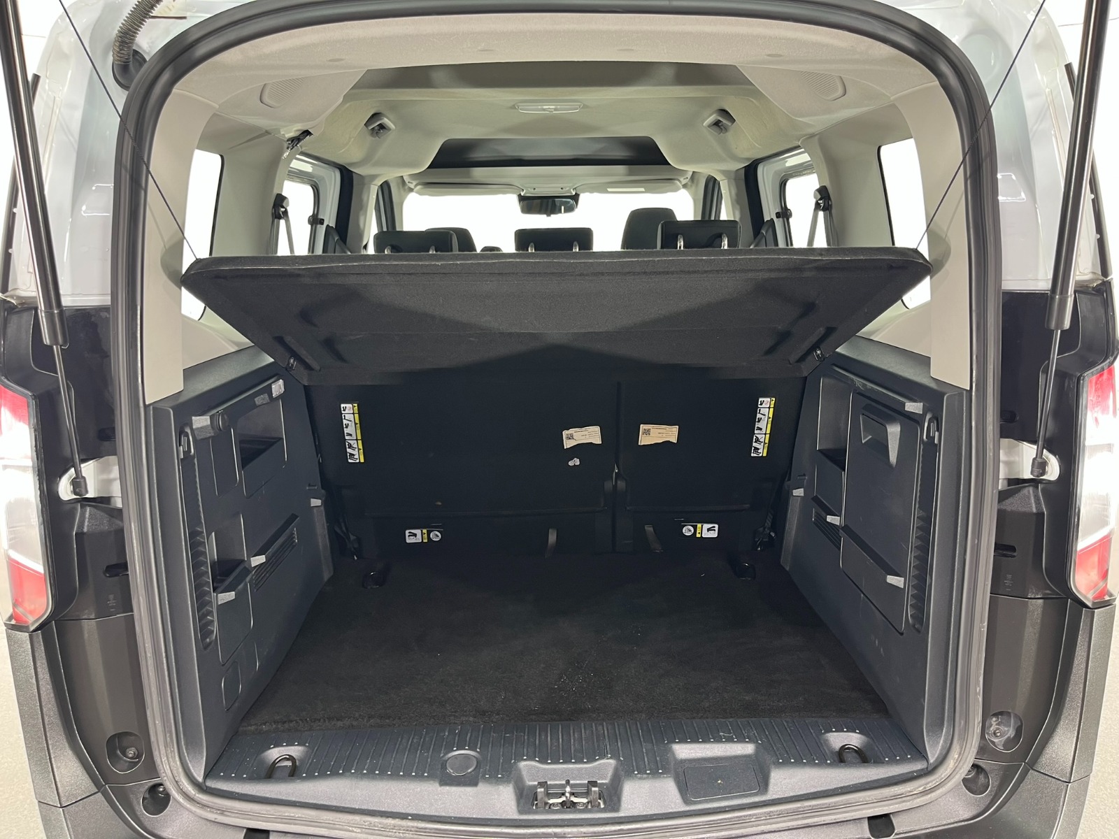 Ford Tourneo Courier Kombi 1.5 EcoBlue Deluxe - 2024 - Detay