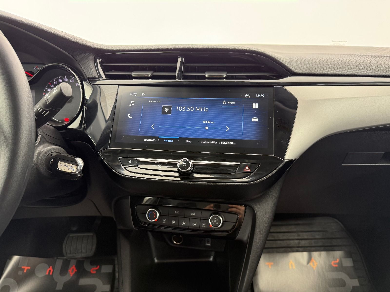Opel Corsa 1.2 T Edition AT8 - 2025 - Detay