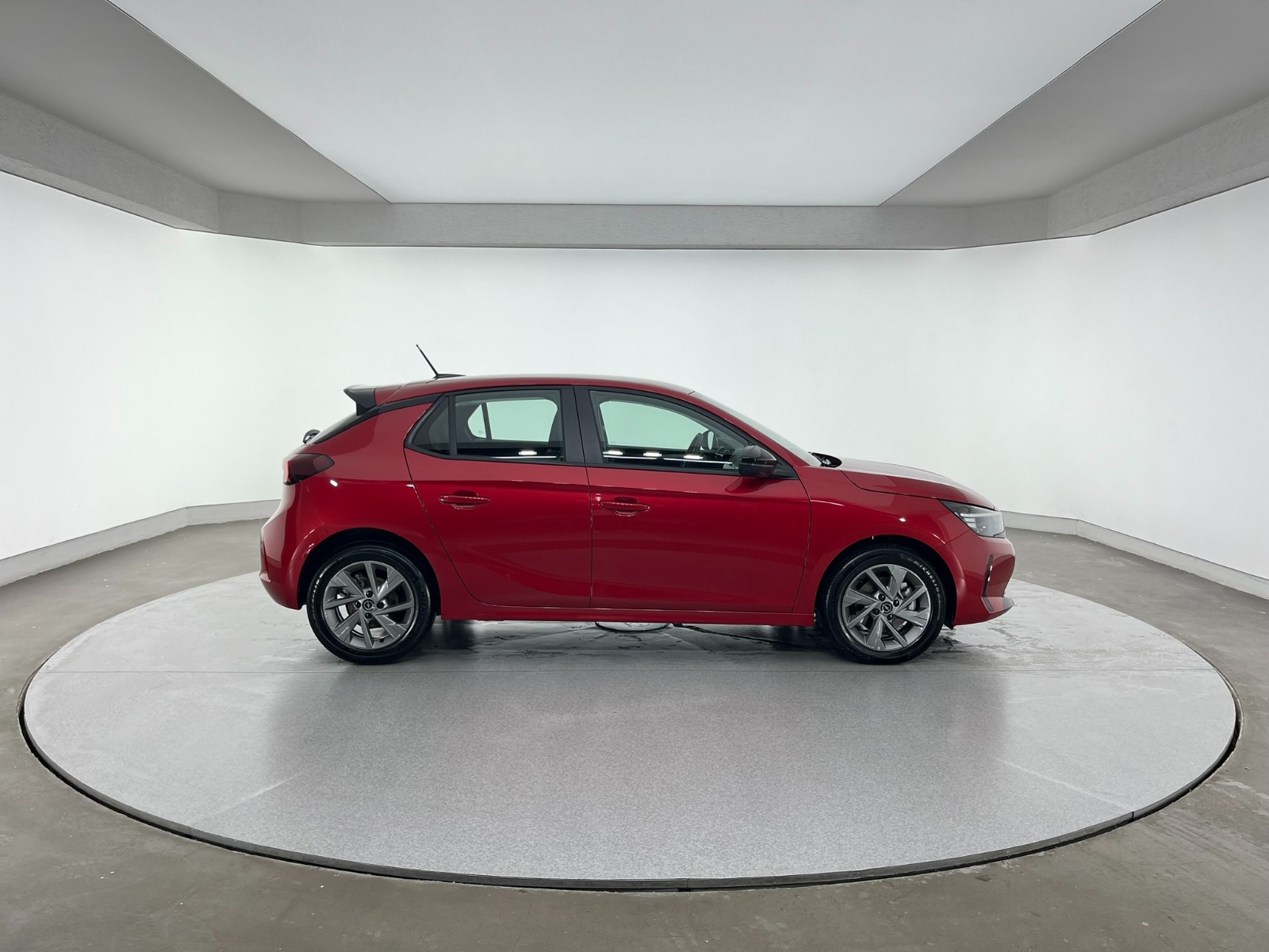 Opel Corsa Hatchback 1.2 Turbo Edition Otomatik - 2025 - Detay