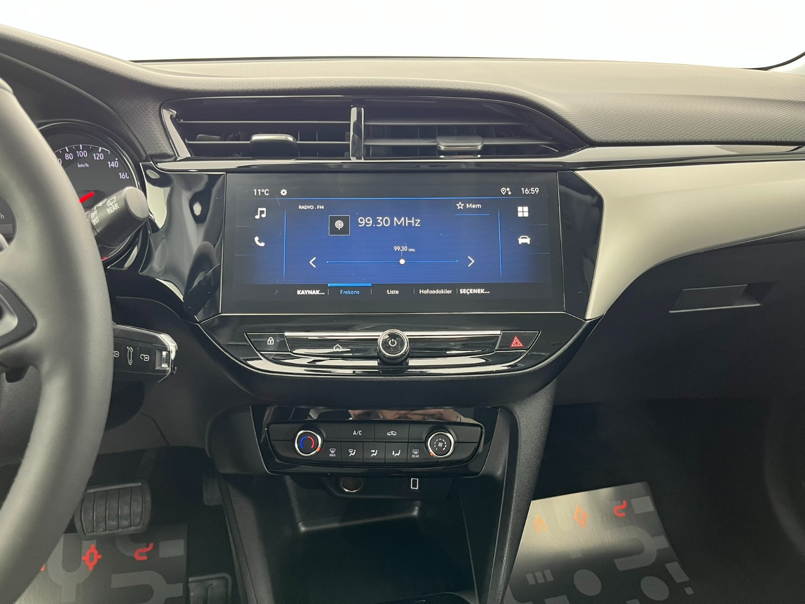 Opel Corsa Hatchback 1.2 Turbo Edition Otomatik - 2025 - Detay