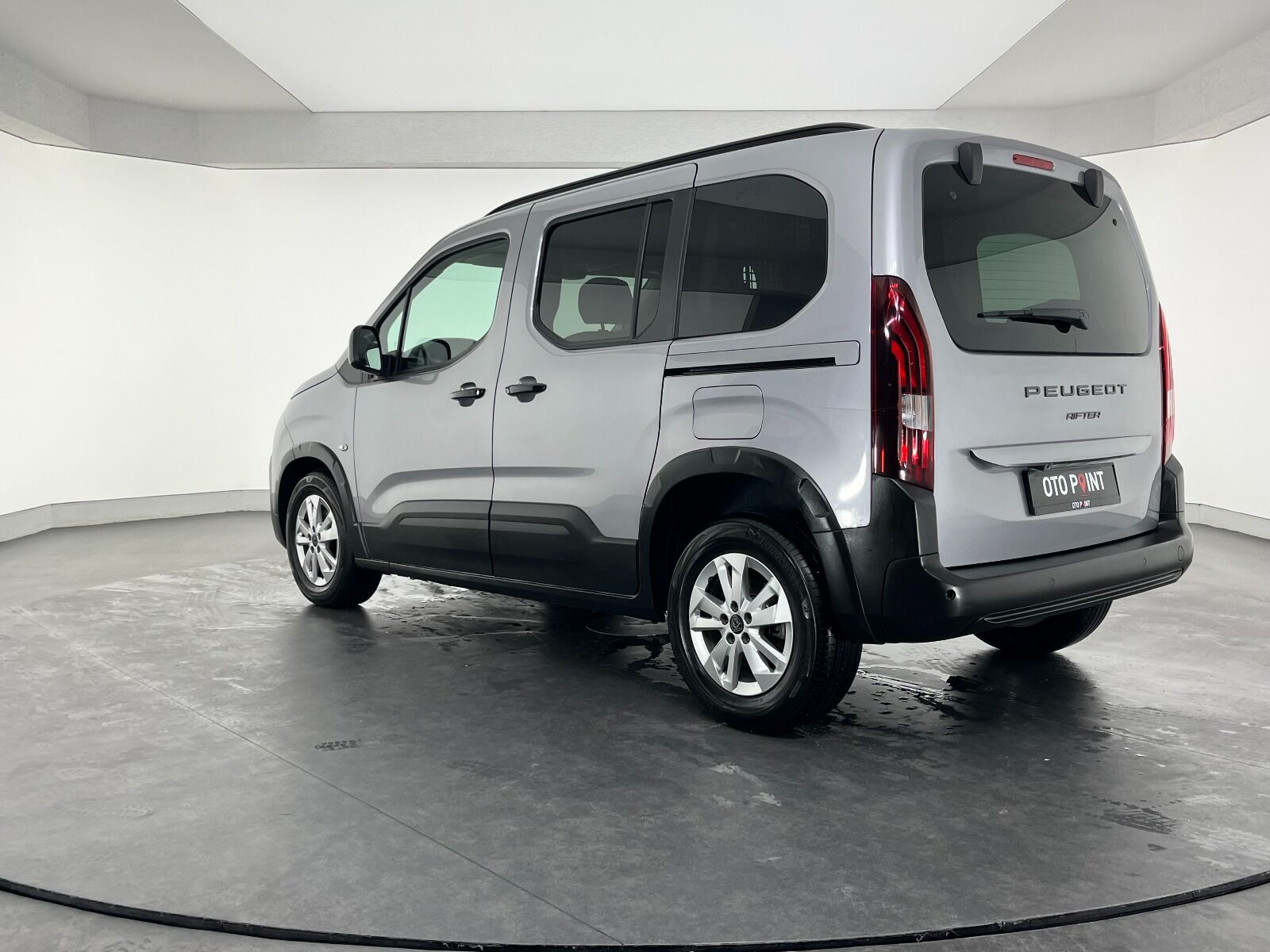 Peugeot Rifter Combi 1.5 BlueHDI Allure EAT8 - 2025 - Detay
