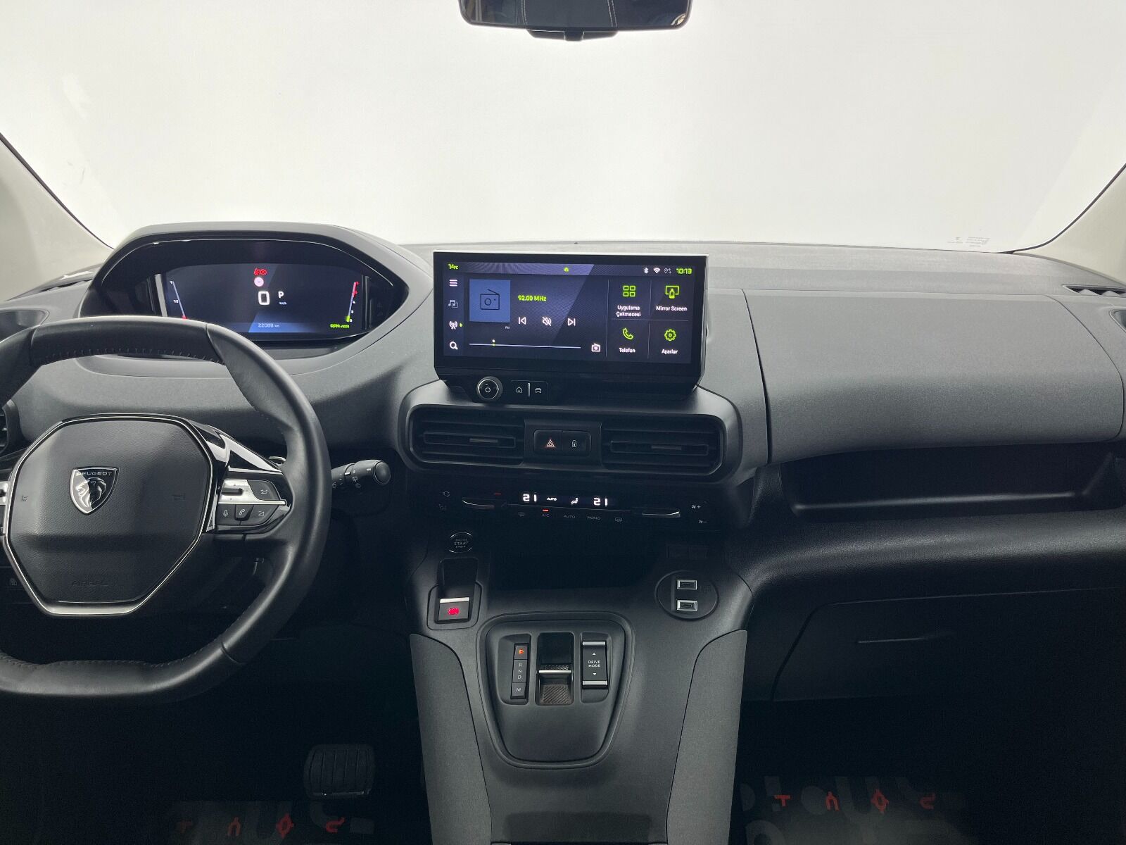 Peugeot Rifter Combi 1.5 BlueHDI Allure EAT8 - 2025 - Detay