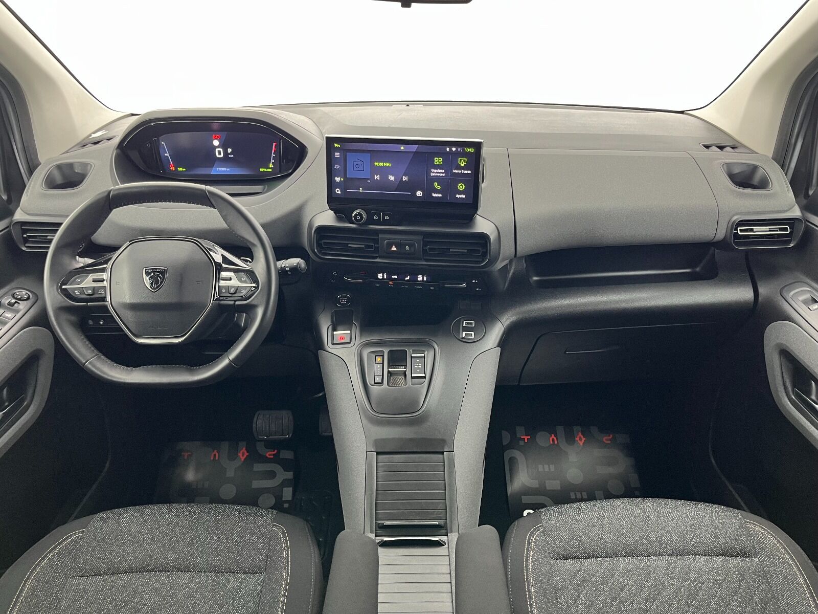 Peugeot Rifter Combi 1.5 BlueHDI Allure EAT8 - 2025 - Detay