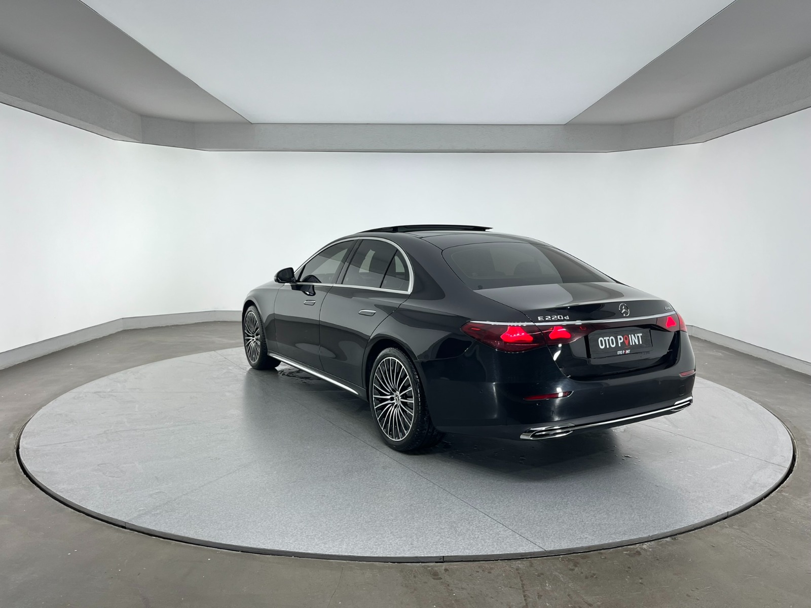 Mercedes-Benz E Sedan 220d 4Matic Edition1 Exclusive 9G-Tronic - 2023 - Detay