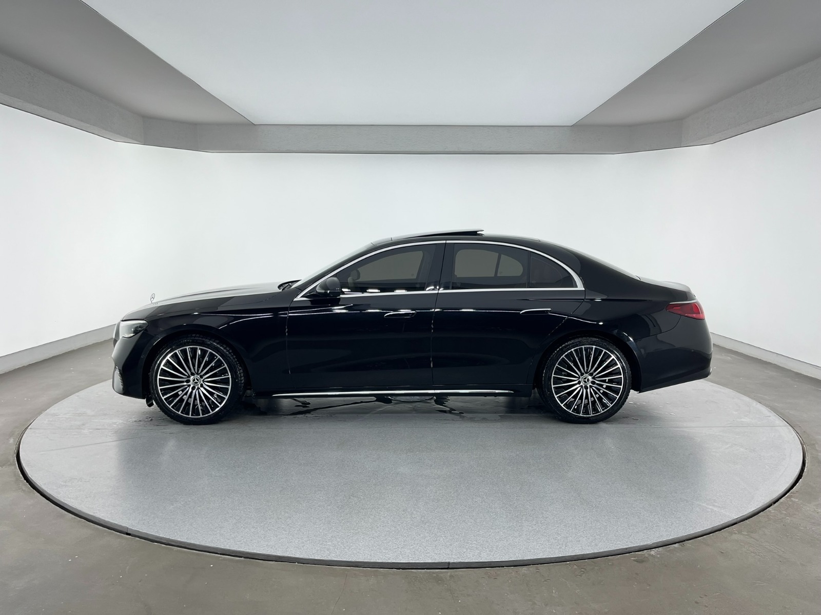 Mercedes-Benz E Sedan 220d 4Matic Edition1 Exclusive 9G-Tronic - 2023 - Detay