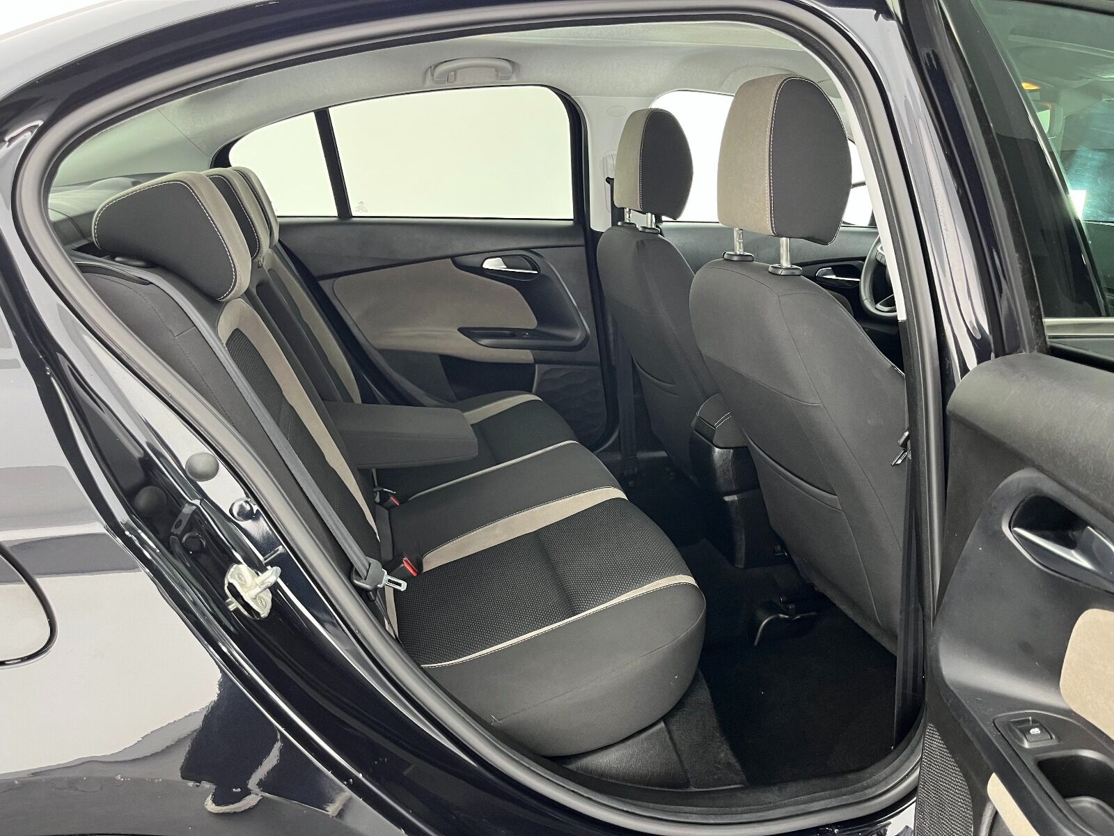 Fiat Egea 1.6 MultiJet Lounge Plus DCT - 2020 - Detay