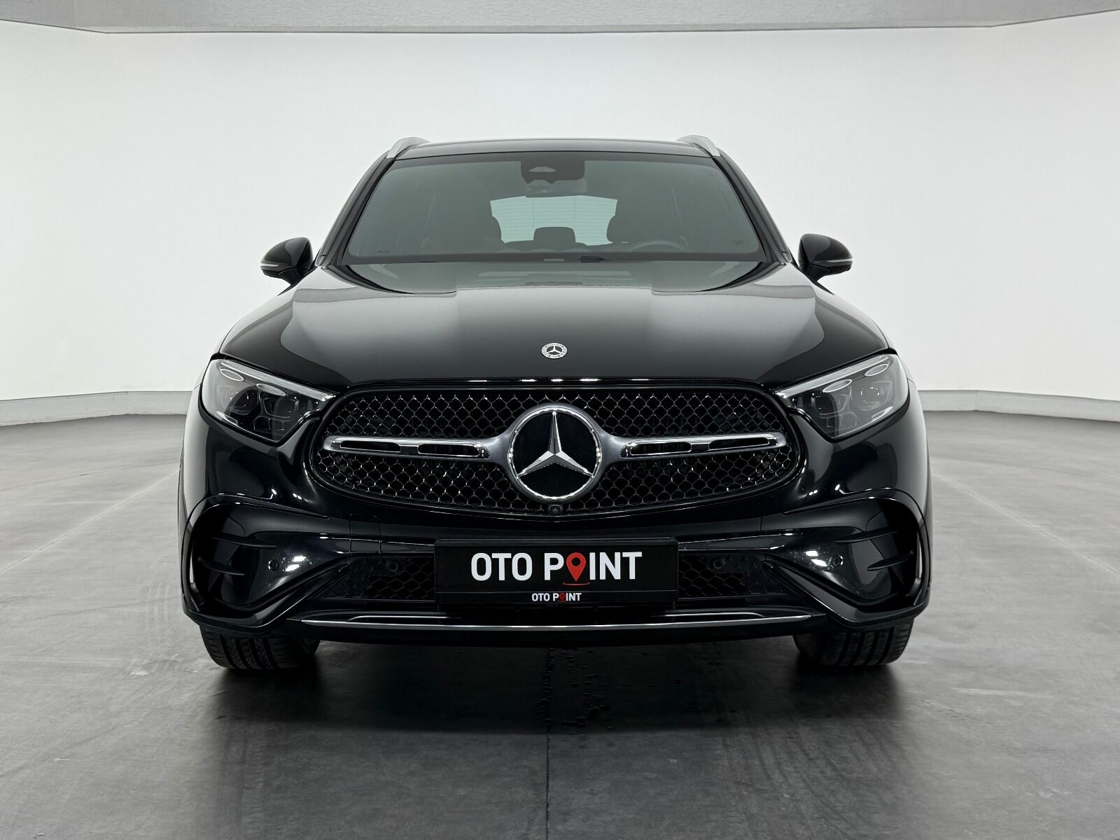 Mercedes-Benz GLC 180 AMG - 2025
