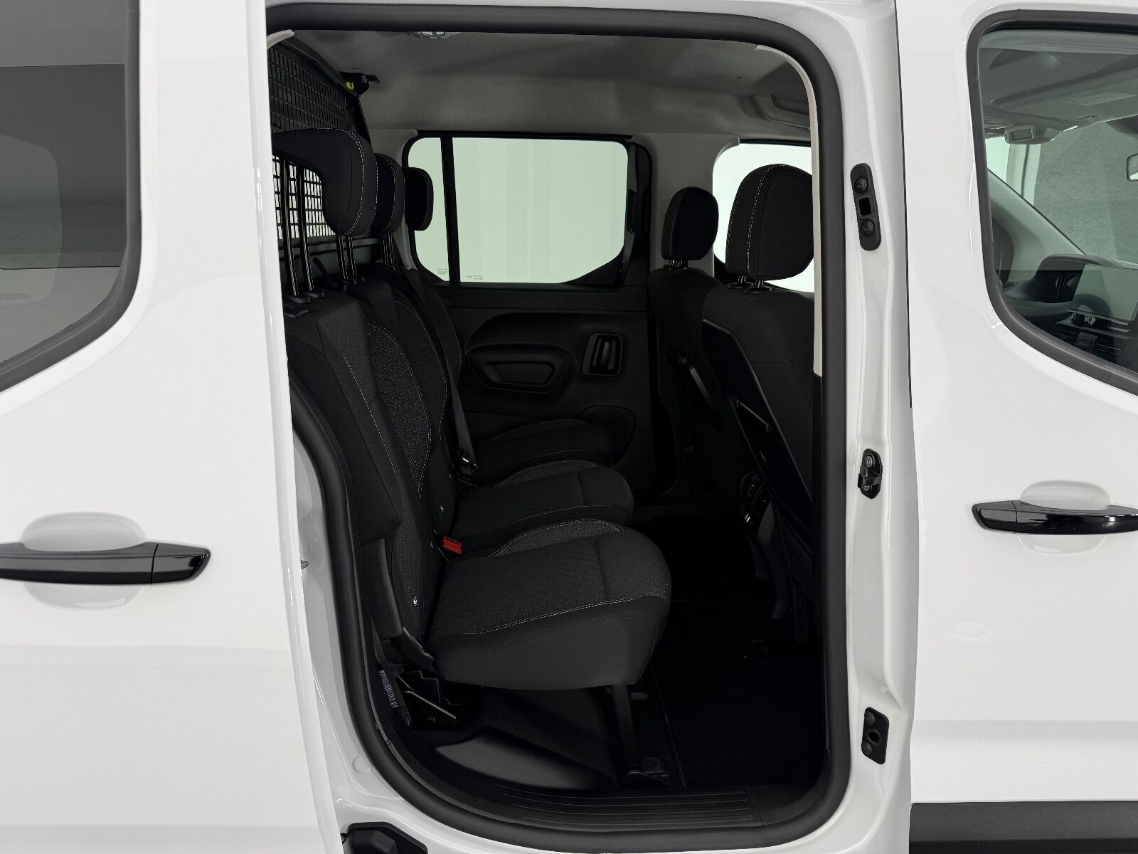 Peugeot Rifter 1.5 BlueHDI Allure EAT8 - 2026 - Detay